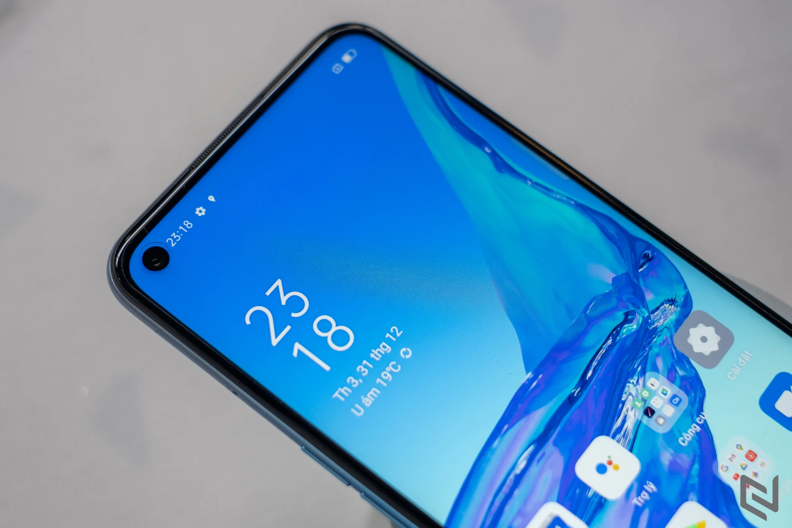 Mở hộp OPPO A53: Tân binh đáng gờm ở phân khúc tầm trung