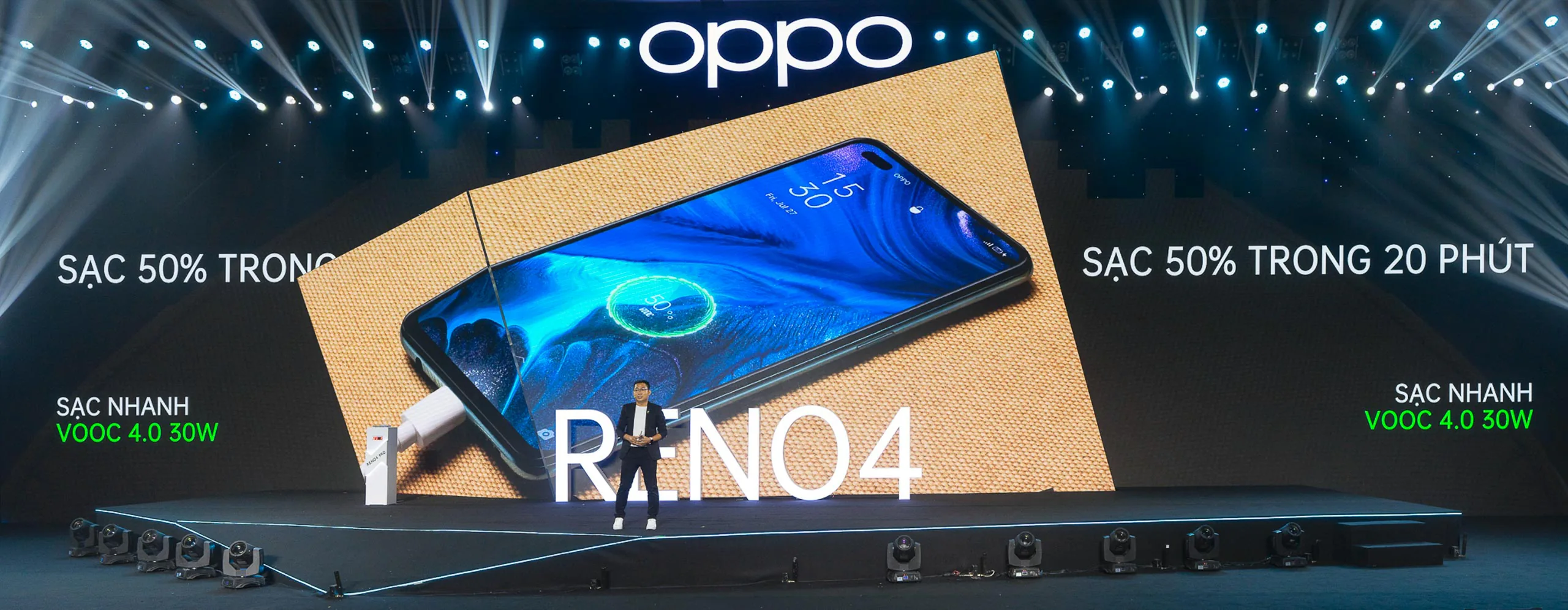 FPT Shop tặng bộ quà trị giá lên đến 2.99 triệu đồng cho khách hàng đặt mua OPPO Reno4 Series