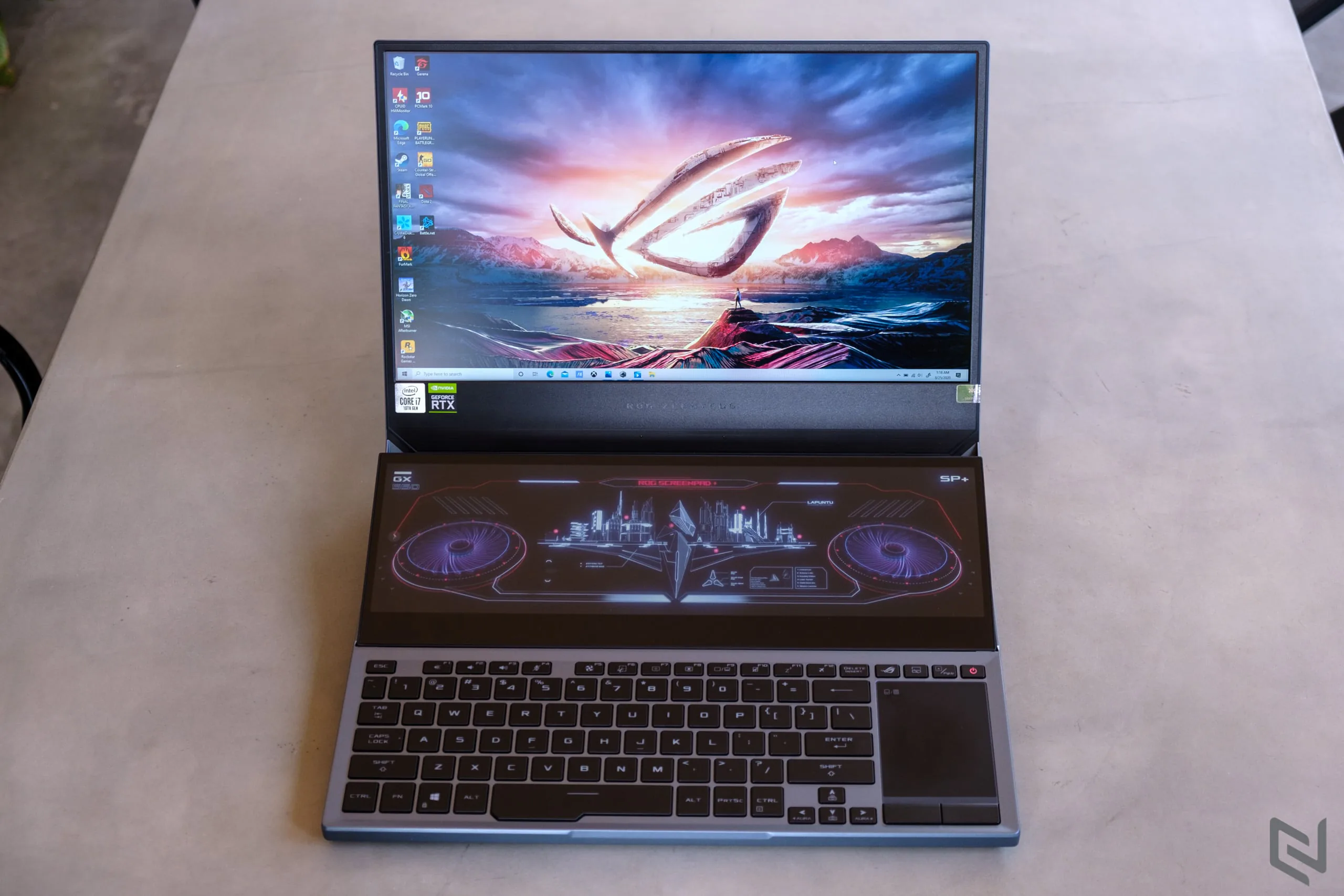 ASUS giới thiệu ROG Zephyrus Duo 15 và dải sản phẩm sử dụng CPU Intel Core thế hệ 10 tại sự kiện RISE BEYOND