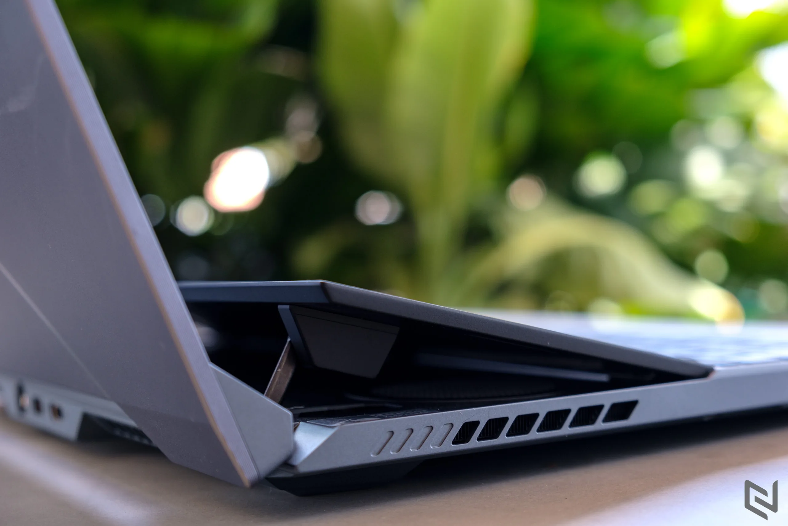 ASUS giới thiệu ROG Zephyrus Duo 15 và dải sản phẩm sử dụng CPU Intel Core thế hệ 10 tại sự kiện RISE BEYOND