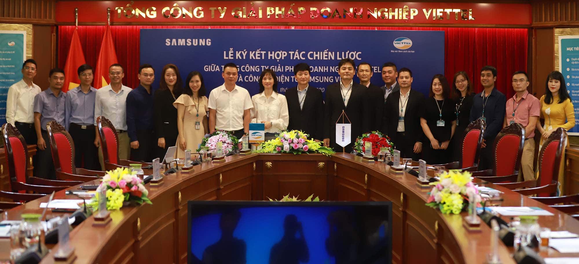 Tổng Công ty Giải pháp Doanh nghiệp Viettel và Samsung chính thức ký kết hợp tác chiến lược