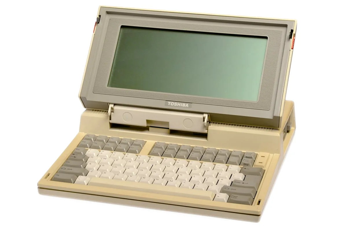 Toshiba chính thức rời khỏi thị trường kinh doanh laptop