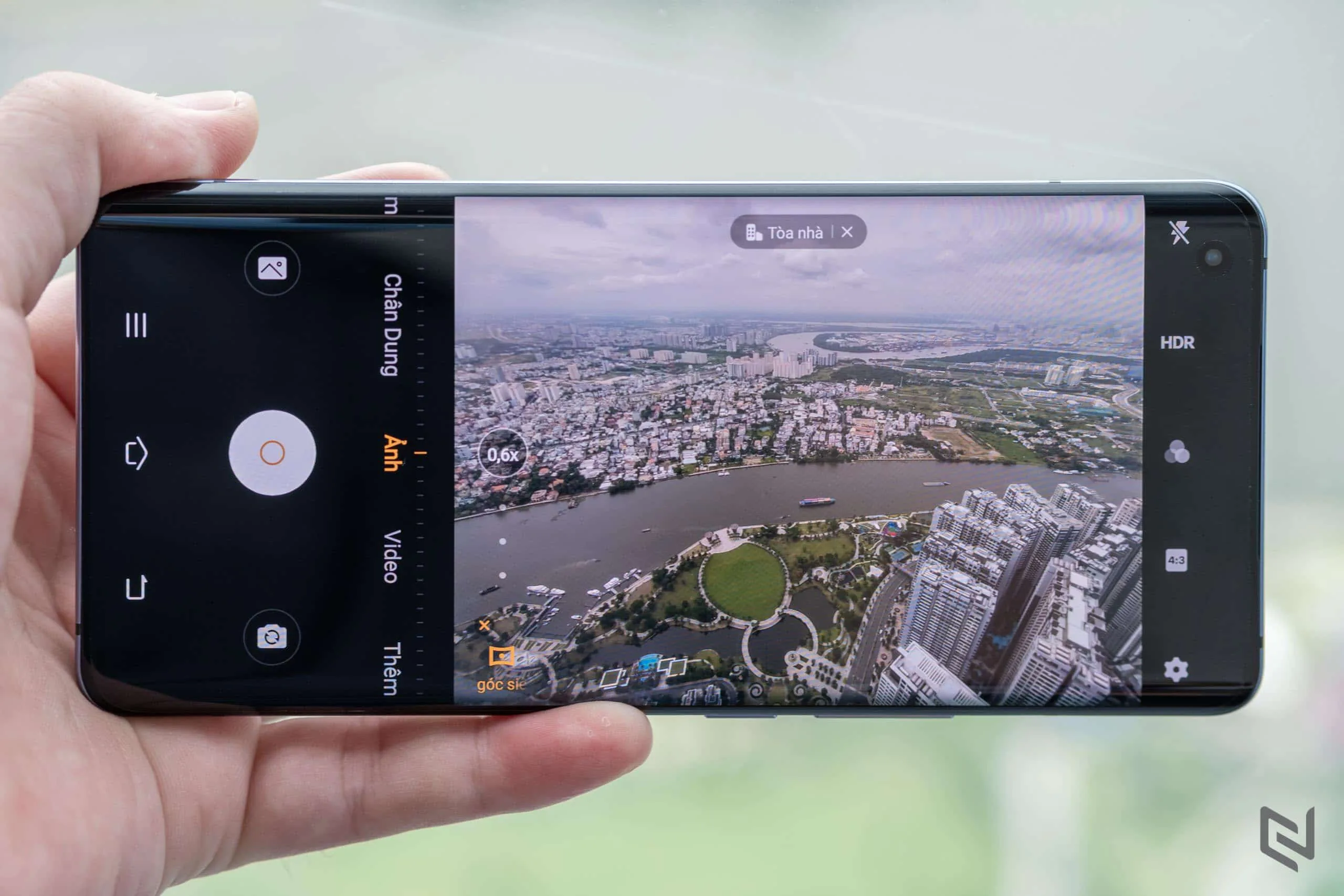 Trên tay vivo X50 và X50 Pro vừa ra mắt tại Việt Nam: Chất liệu kính và kim loại cao cấp, camera Gimbal xịn
