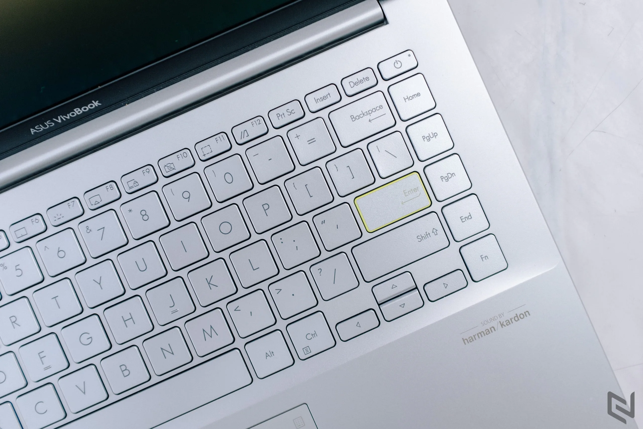 Trên tay Vivobook S14 S433 từ ASUS: Laptop ngon với mức giá hấp dẫn cho học sinh, sinh viên