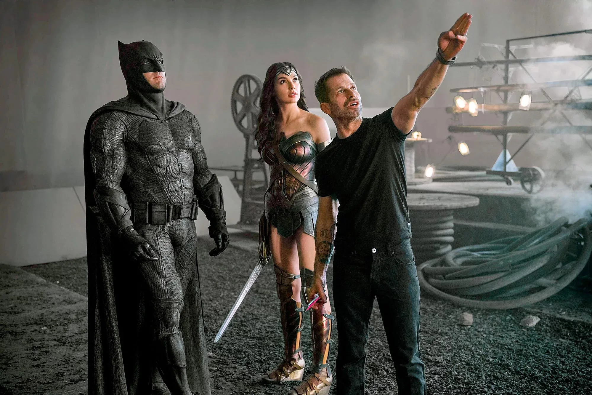 Trailer Justice League bản cắt đầu tiên của Zack Snyder đã xuất hiện
