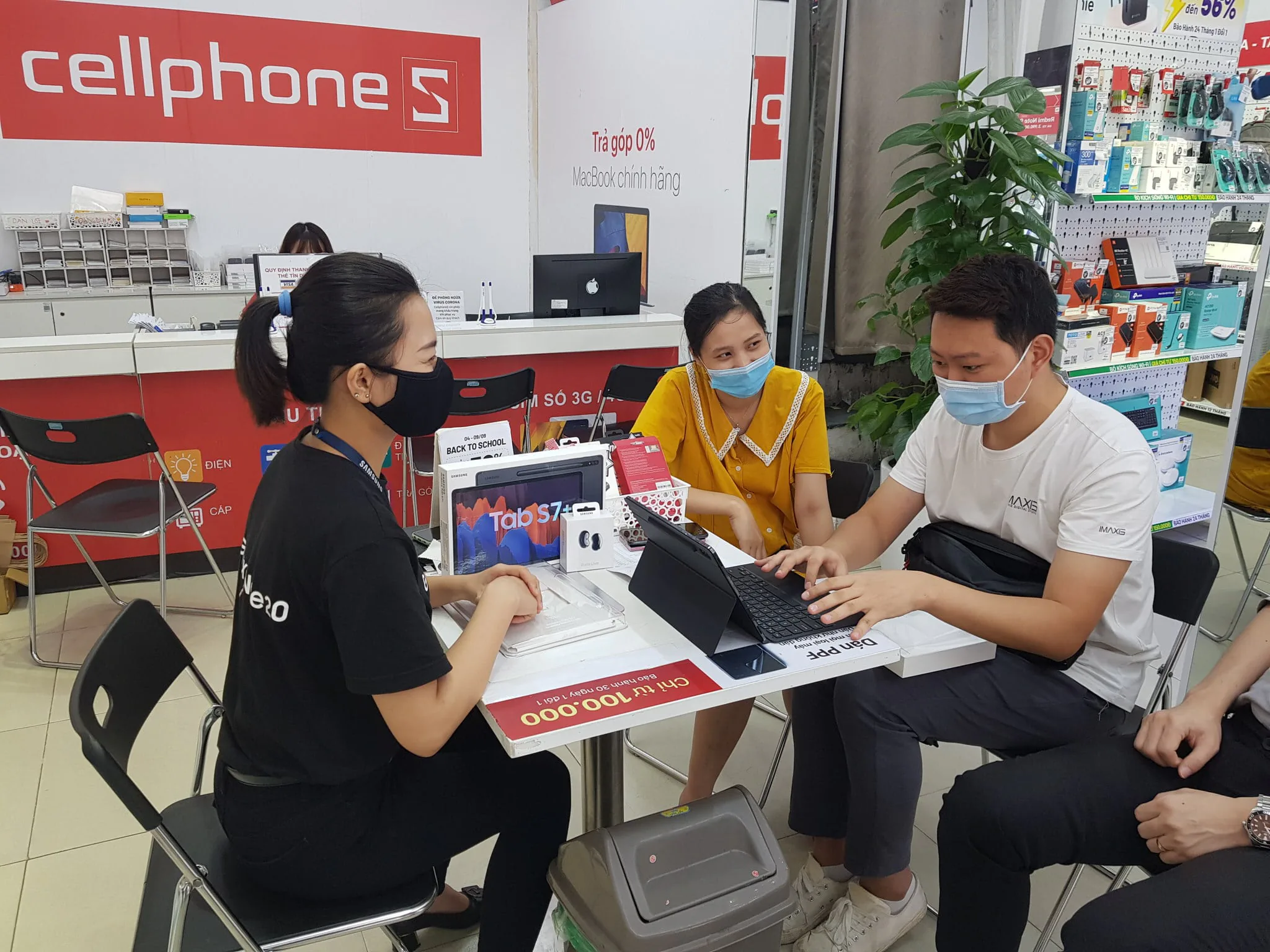 CellphoneS mở bán Galaxy Tab S7 và S7+, kỉ lục “cháy” gần 700 suất cọc