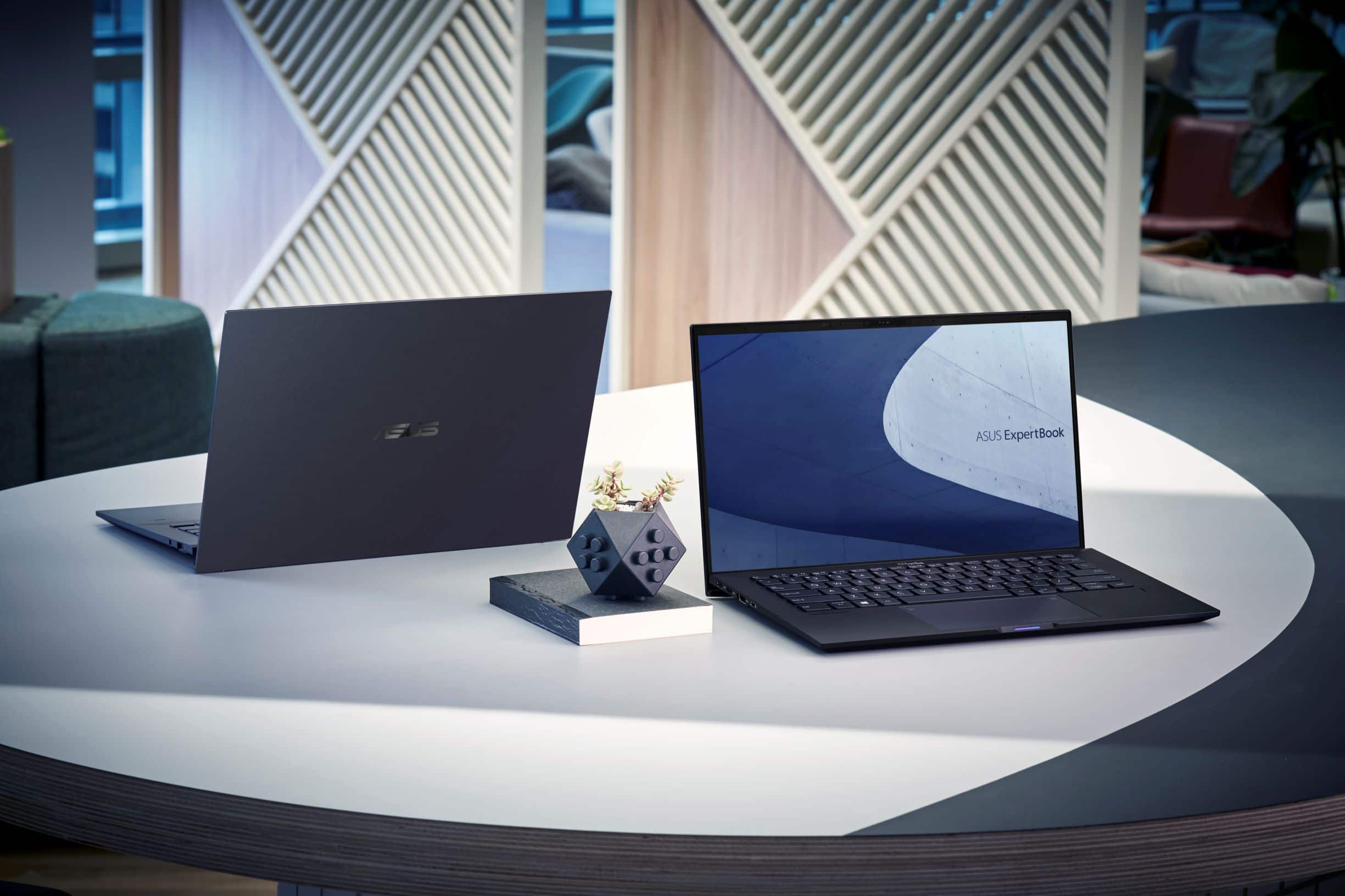 ASUS giới thiệu loạt sản phẩm laptop trang bị vi xử lí Intel Core thế hệ 11, đạt chuẩn Intel Evo