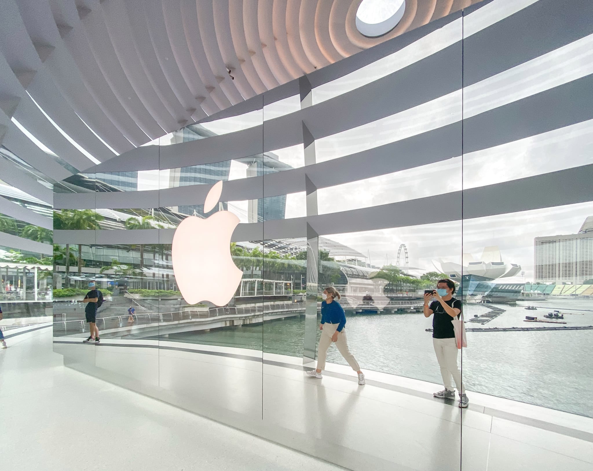 Loạt ảnh đẹp của Apple Store Marina Bay Sands, cửa hàng Apple độc nhất vô nhị tại Singapore
