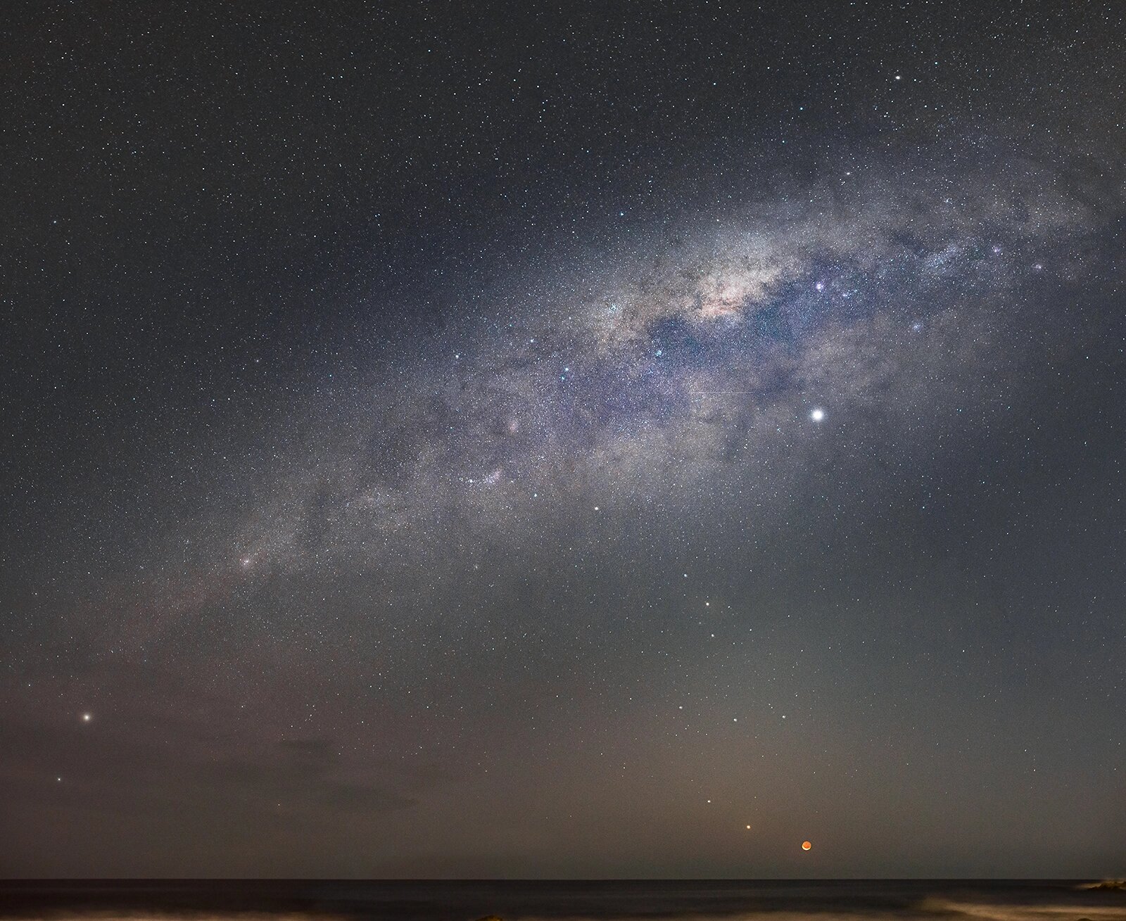 Những bức ảnh đẹp trong cuộc thi Nhiếp ảnh gia Thiên văn của năm