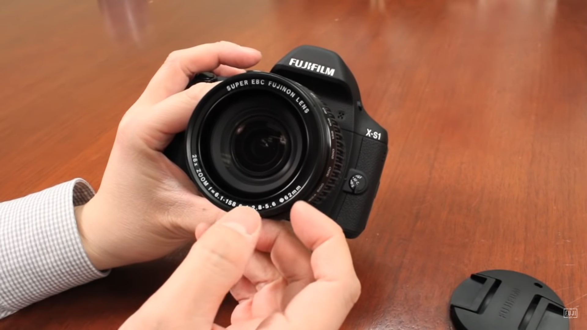 Fujifilm X-S10 sẽ có kích thước nhỏ hơn nhiều so với X-T4