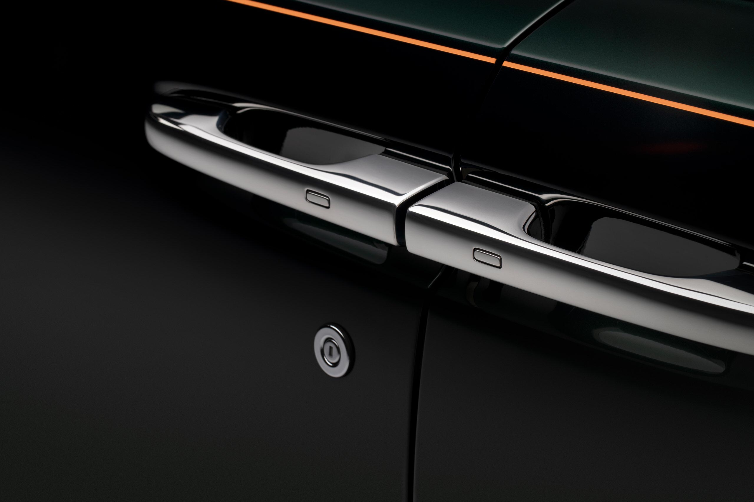 Rolls-Royce Ghost Extended ra mắt với nâng cấp nội thất rộng hơn