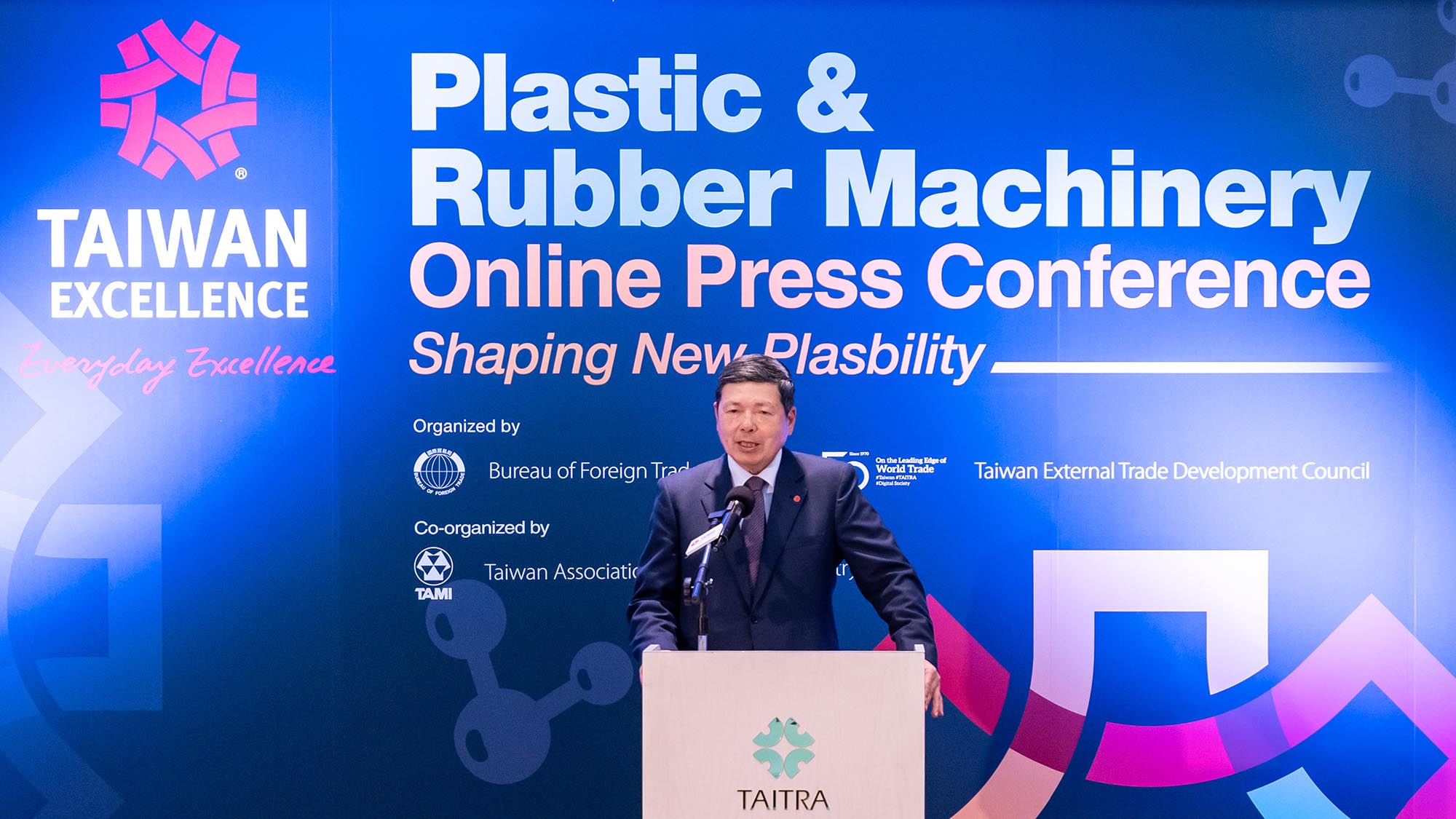 Taiwan Excellence giới thiệu máy móc tiên tiến giúp gia tăng năng suất & thân thiện với môi trường trong sản xuất nhựa và cao su