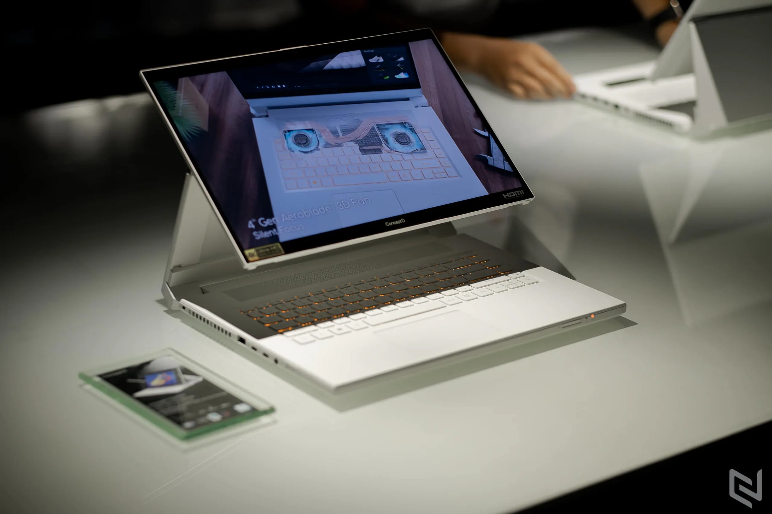Acer ra mắt dòng sản phẩm ConceptD dành cho các nhà sáng tạo trong khuôn khổ triển lãm nghệ thuật “Sáng tạo nguyên bản”