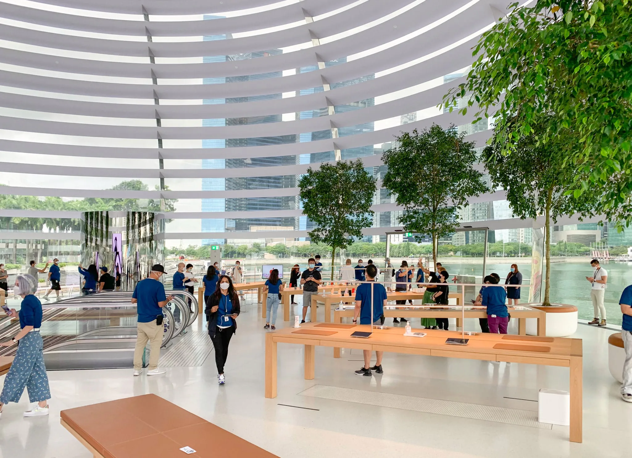 Loạt ảnh đẹp của Apple Store Marina Bay Sands, cửa hàng Apple độc nhất vô nhị tại Singapore
