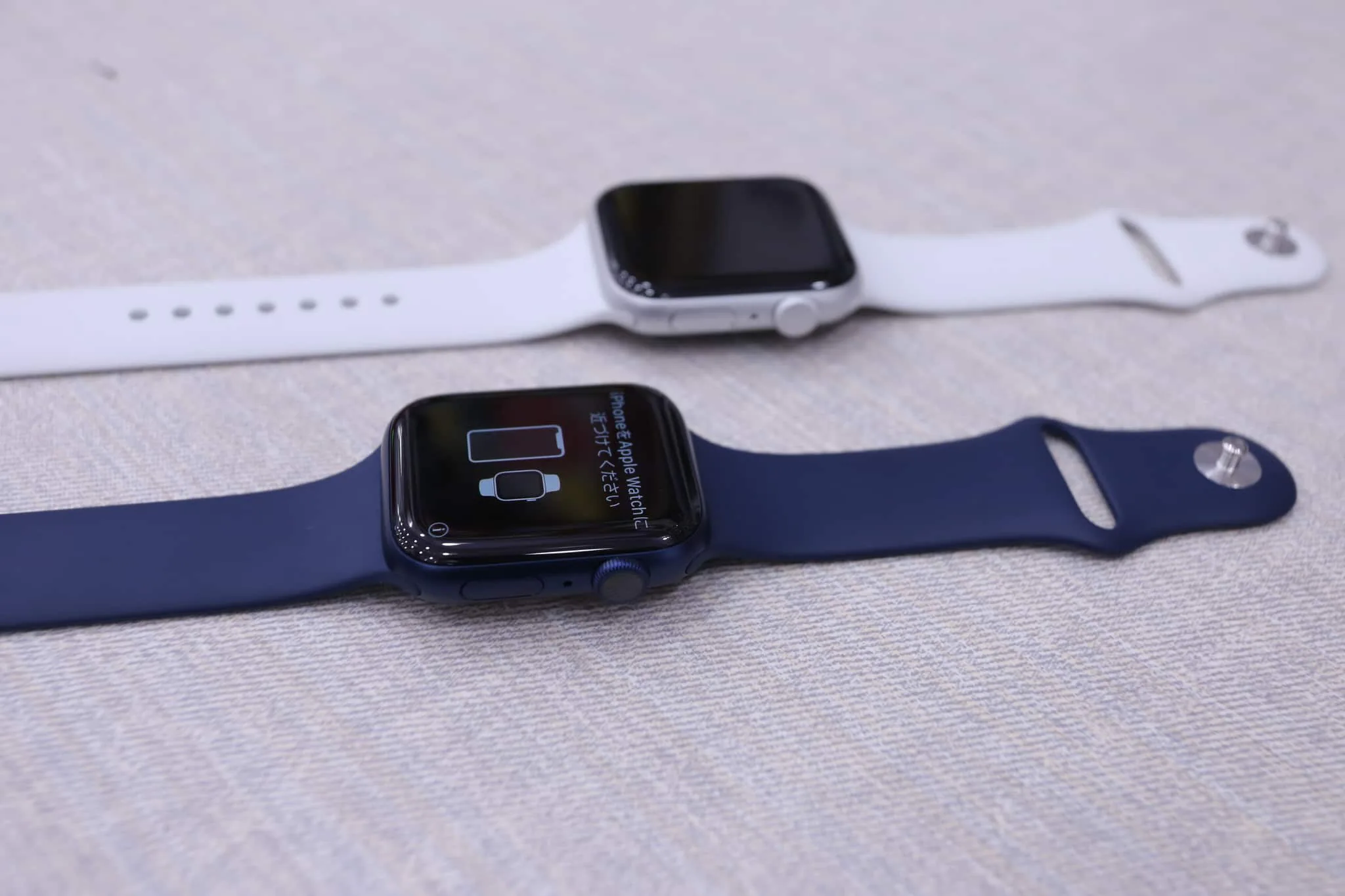 Trên tay Apple Watch Series 6 và Apple Watch SE tại Việt Nam, giá ban đầu từ 9.1 triệu