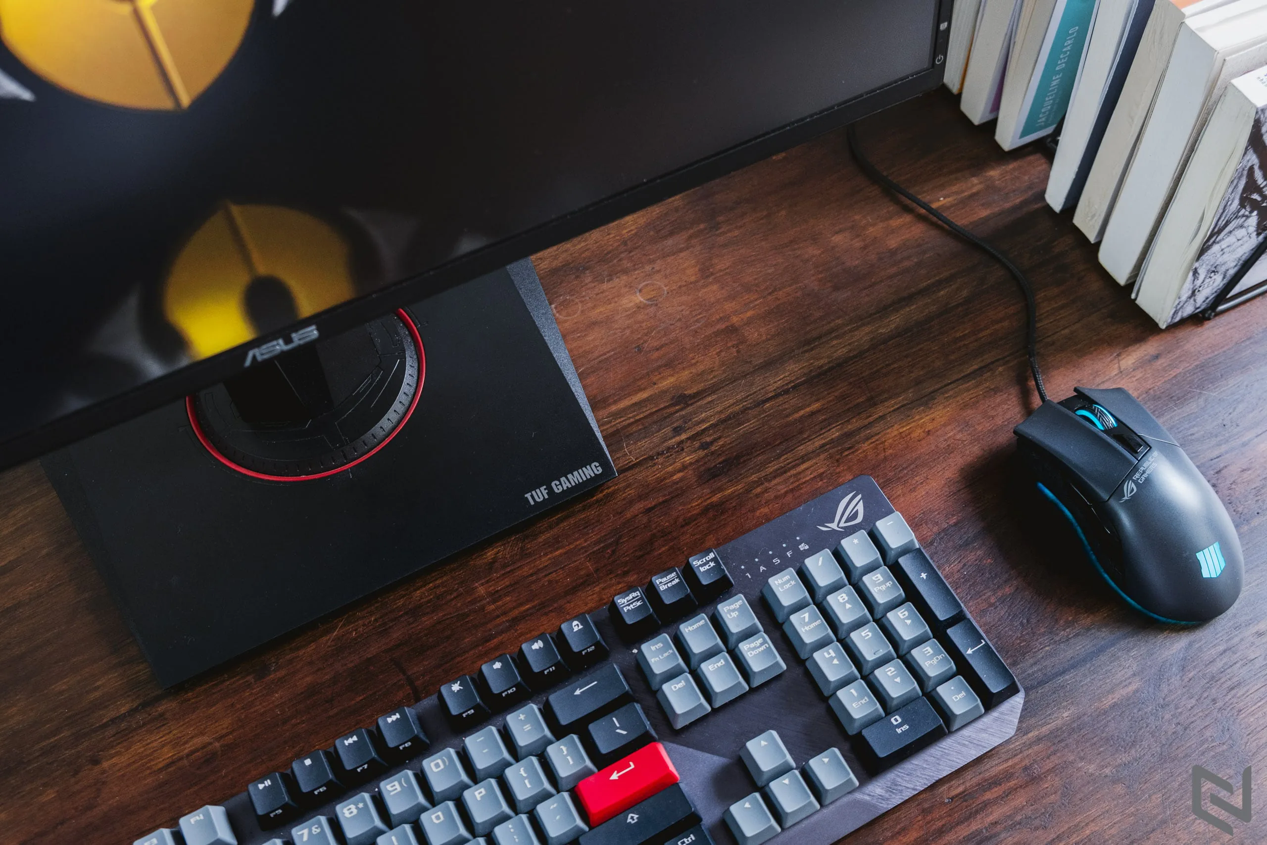 Trên tay màn hình ASUS TUF Gaming VG27AQ: Độ phân giải WQHD, tấm nền IPS, tần số 165Hz, món hời cho game thủ ở phân khúc tầm trung