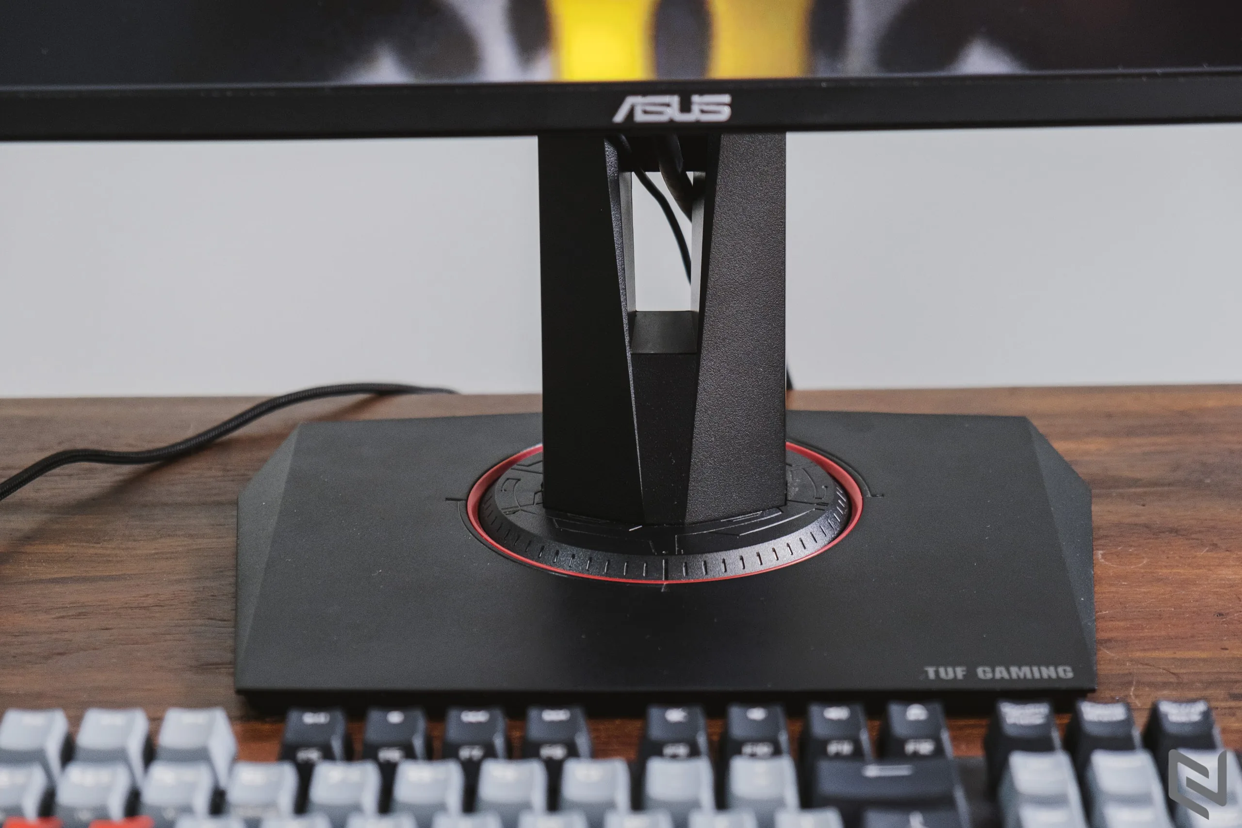 Trên tay màn hình ASUS TUF Gaming VG27AQ: Độ phân giải WQHD, tấm nền IPS, tần số 165Hz, món hời cho game thủ ở phân khúc tầm trung
