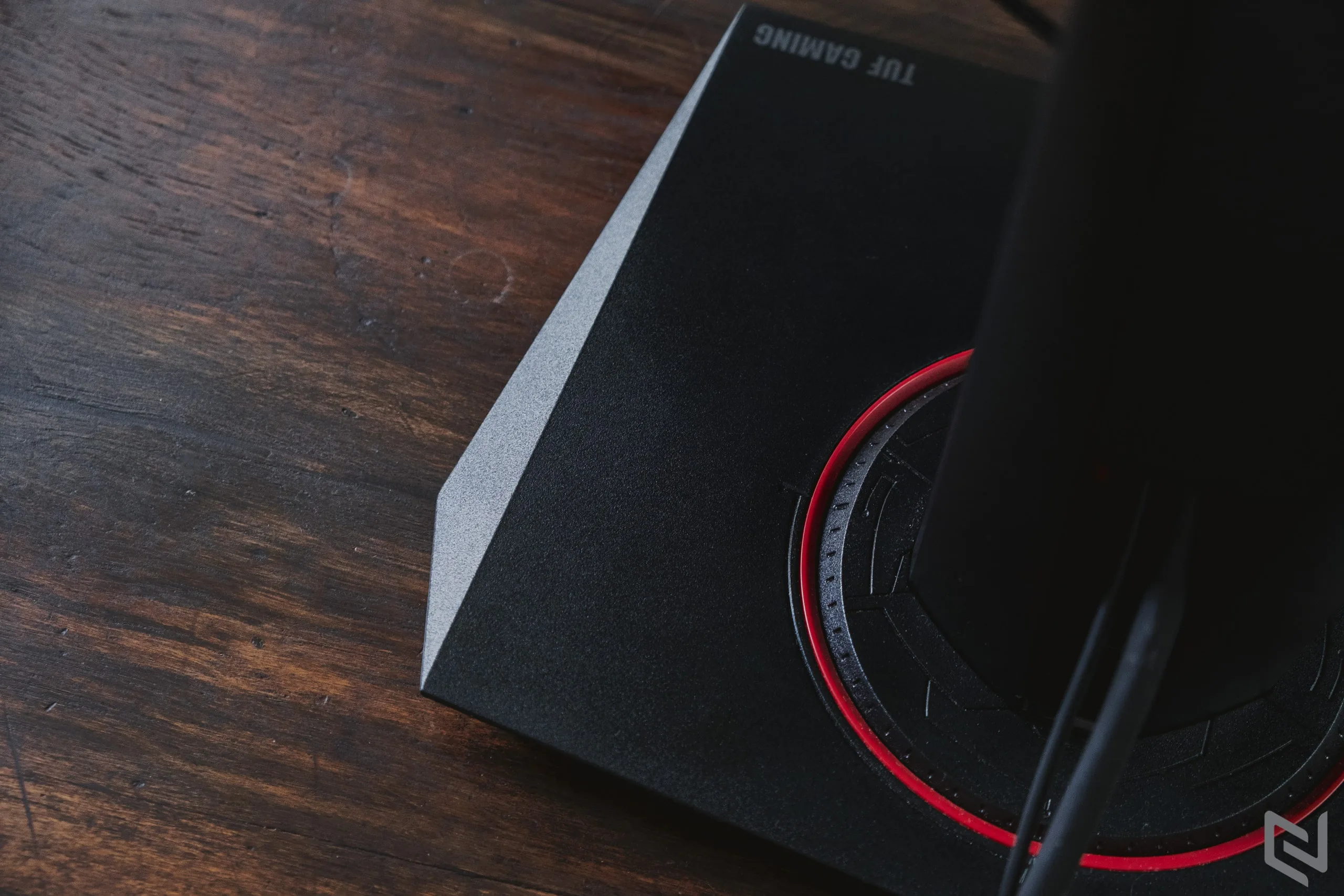 Trên tay màn hình ASUS TUF Gaming VG27AQ: Độ phân giải WQHD, tấm nền IPS, tần số 165Hz, món hời cho game thủ ở phân khúc tầm trung