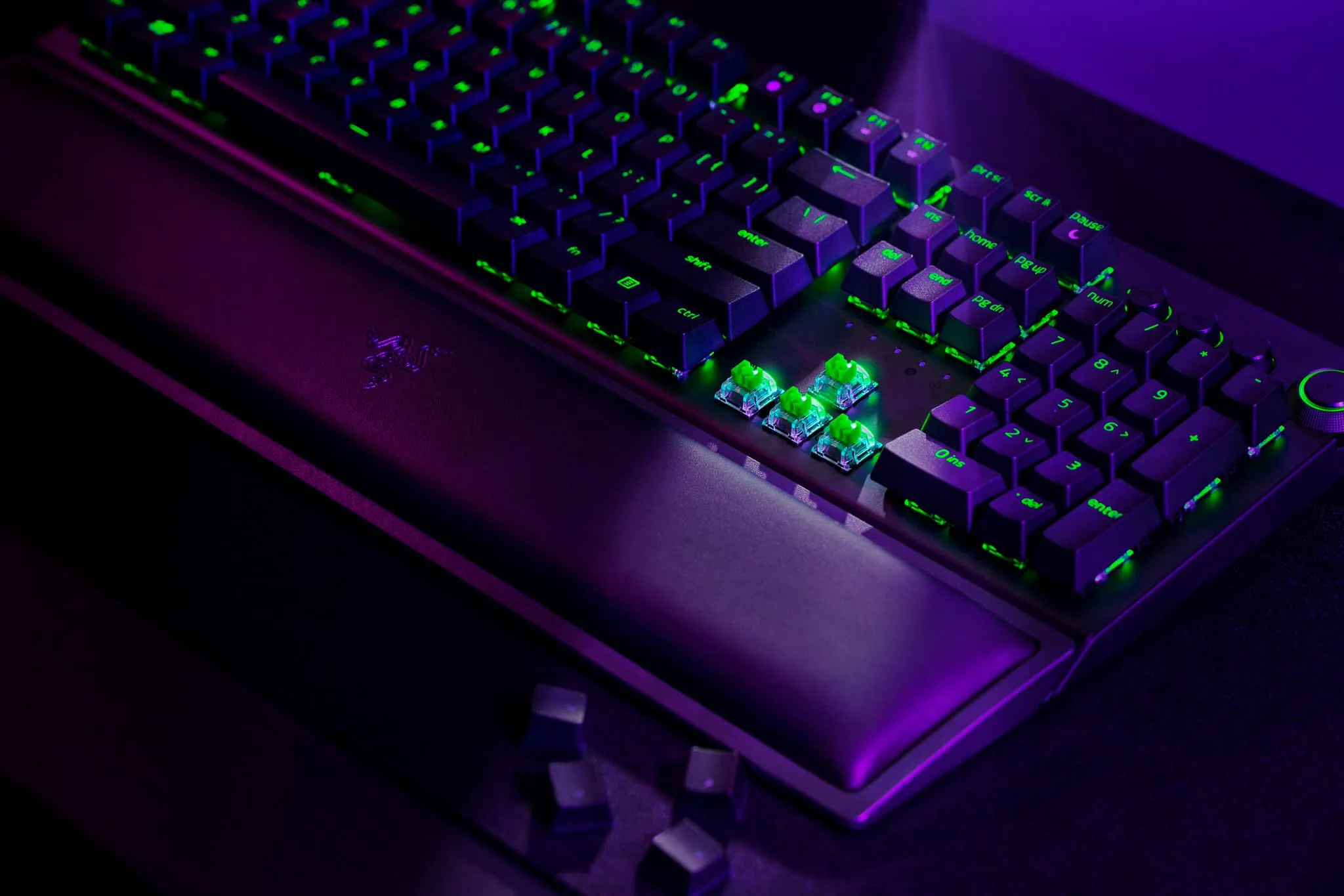 Razer ra mắt "đội quân" không dây đỉnh cao: Razer BlackShark V2 Pro, DeathAdder V2 Pro và BlackWidow V3 Pro