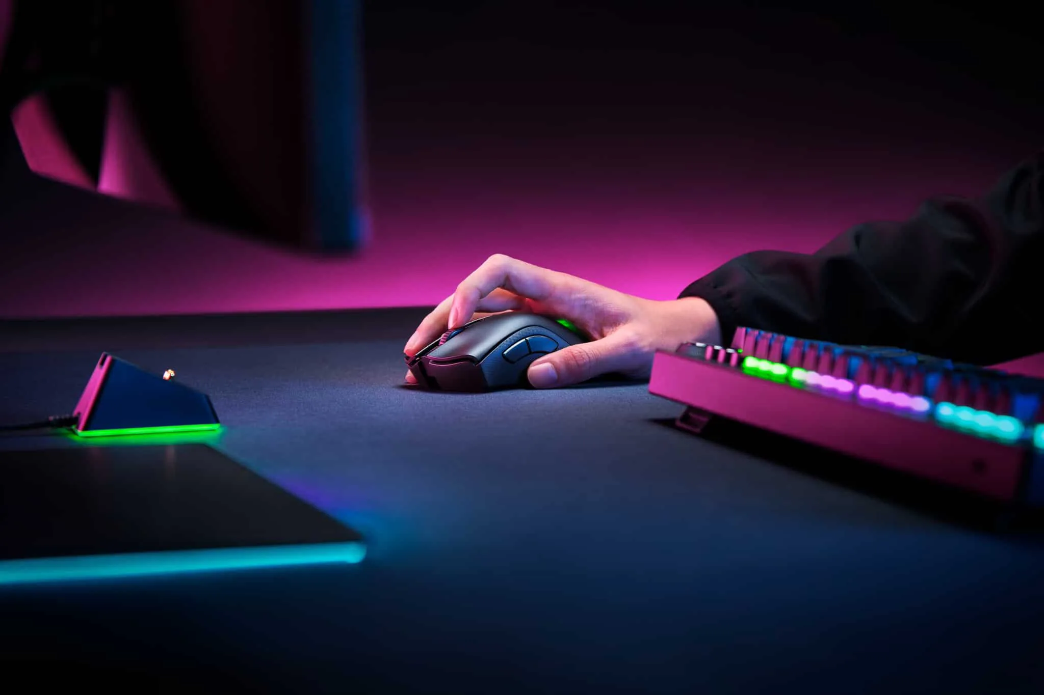 Razer ra mắt "đội quân" không dây đỉnh cao: Razer BlackShark V2 Pro, DeathAdder V2 Pro và BlackWidow V3 Pro