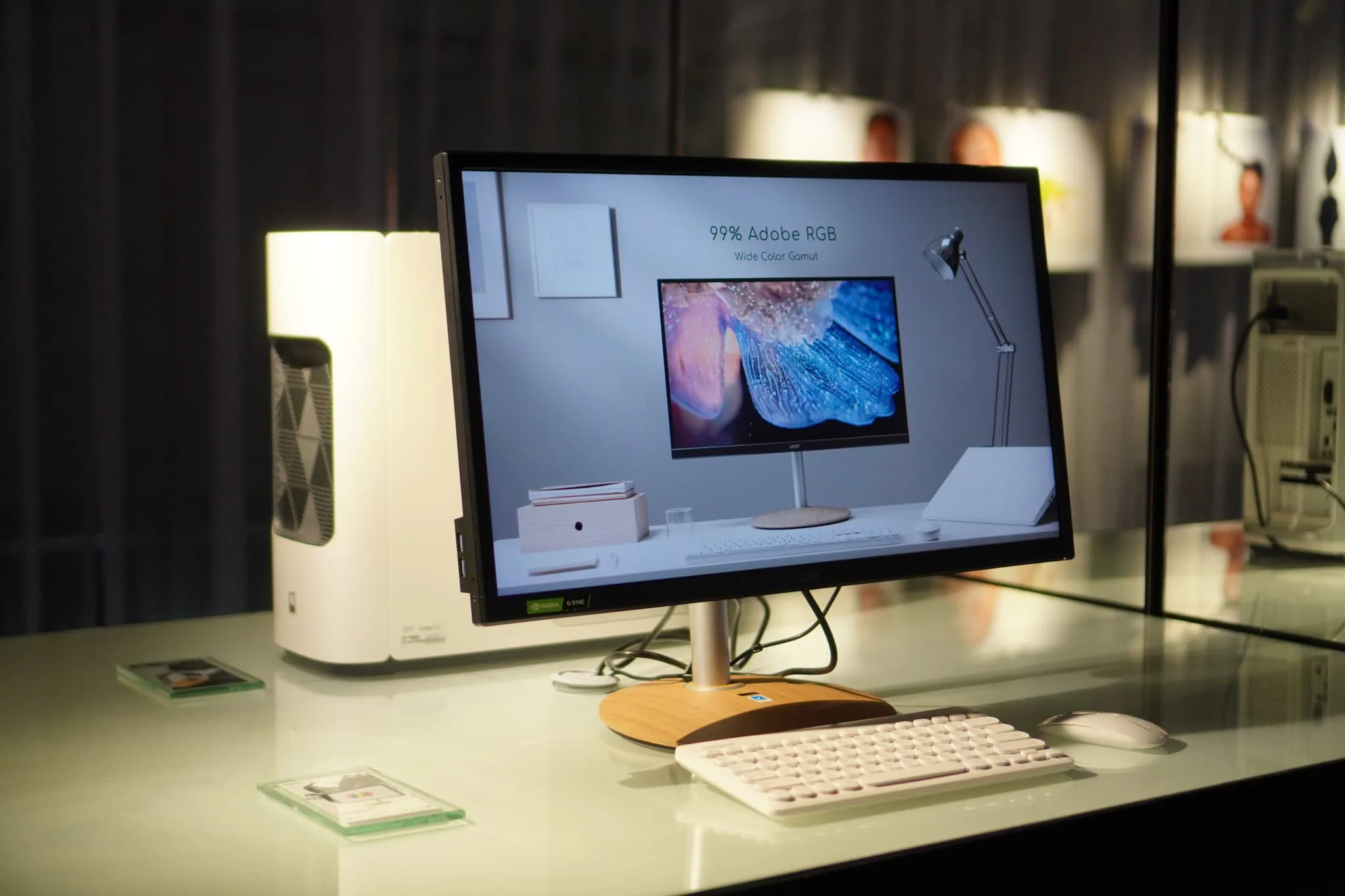 Acer ra mắt dòng sản phẩm ConceptD dành cho các nhà sáng tạo trong khuôn khổ triển lãm nghệ thuật “Sáng tạo nguyên bản”