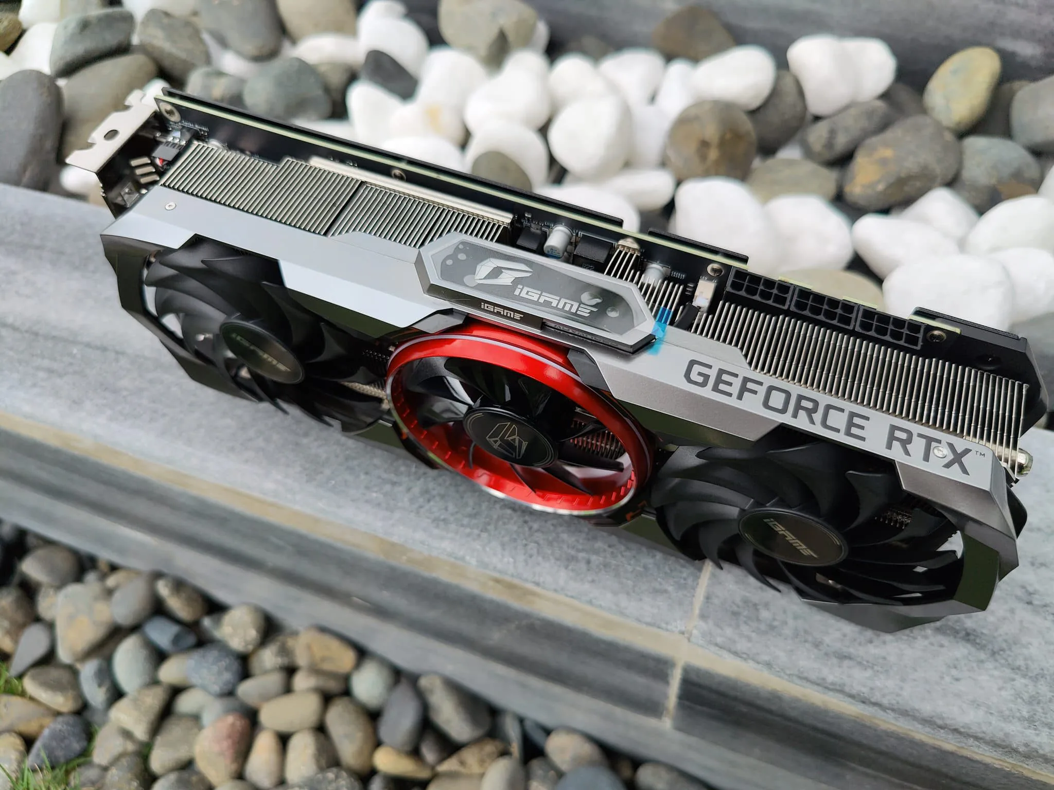 Mở hộp Colorful GeForce RTX 3080 Advanced 10GB