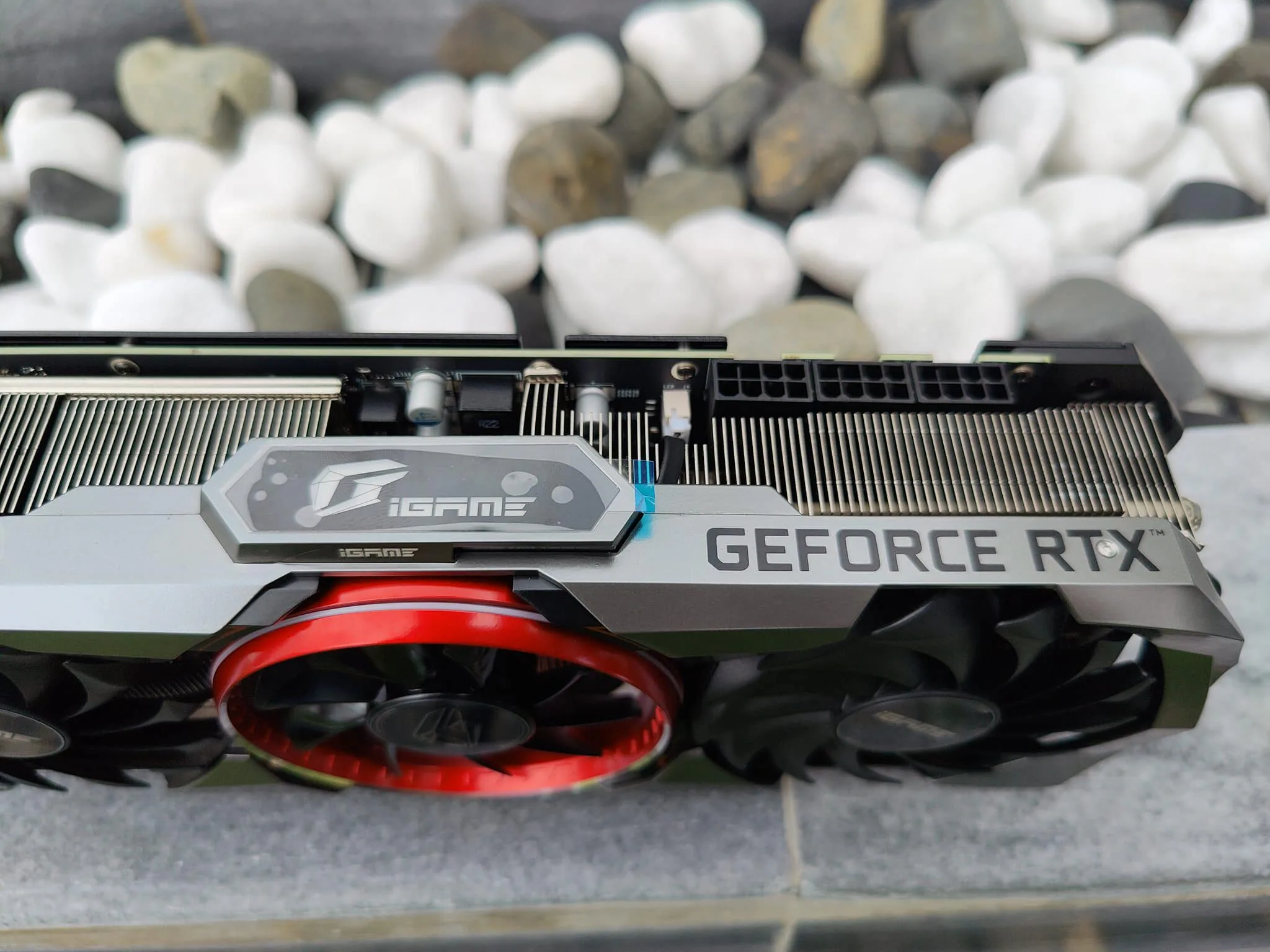 Mở hộp Colorful GeForce RTX 3080 Advanced 10GB