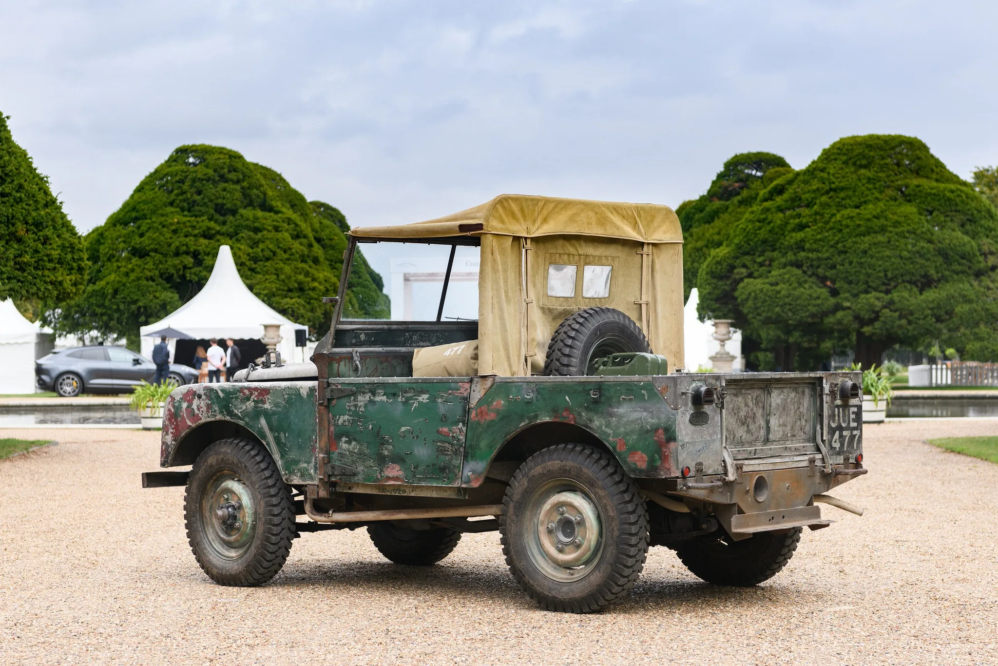 INEOS Grenadier tán dương bậc tiền bối truyền cảm hứng cho mình tại sự kiện Concours of Elegance