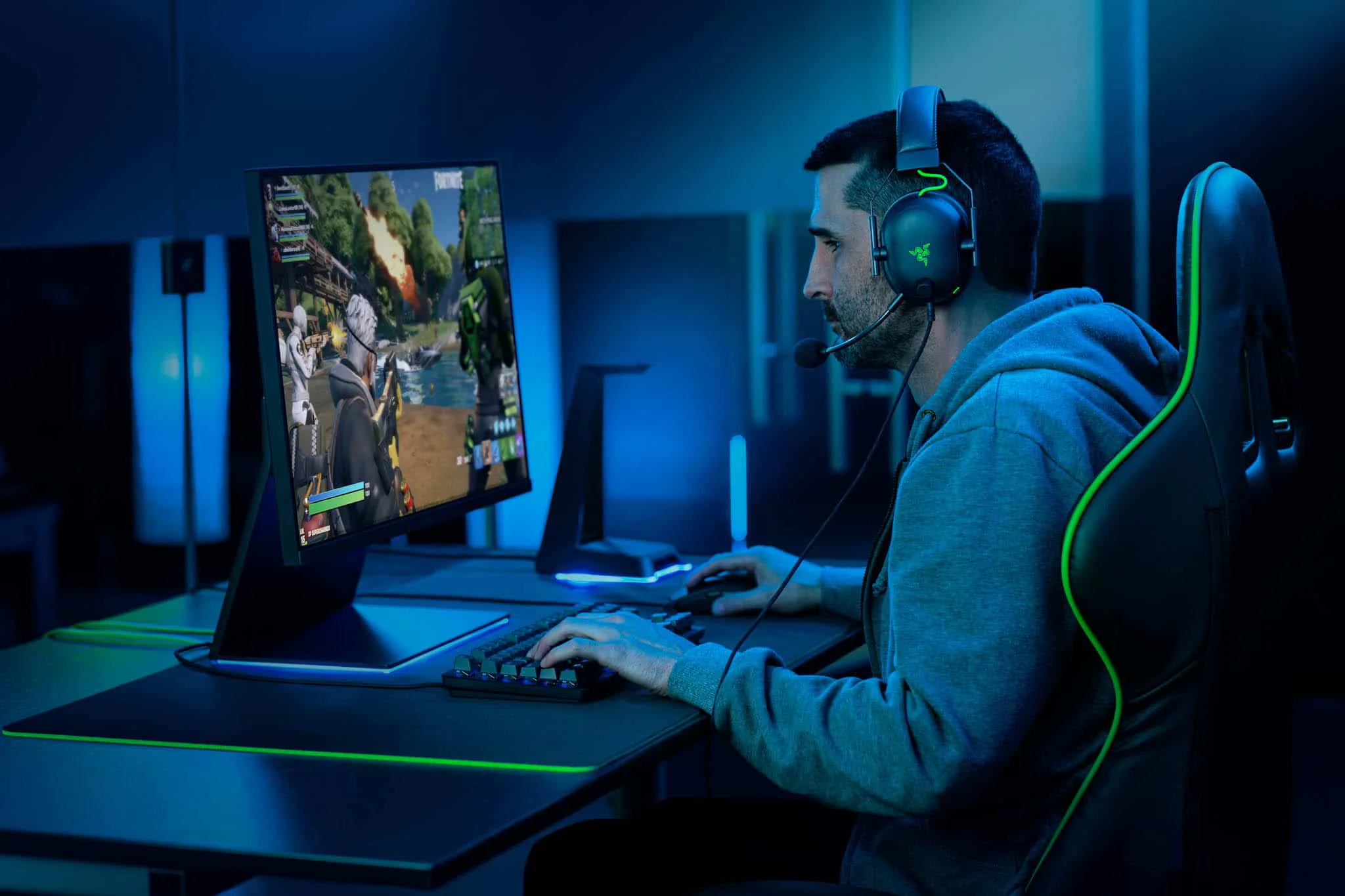 Ba công nghệ “bom tấn” xuất hiện trong tai nghe Razer Blackshark V2