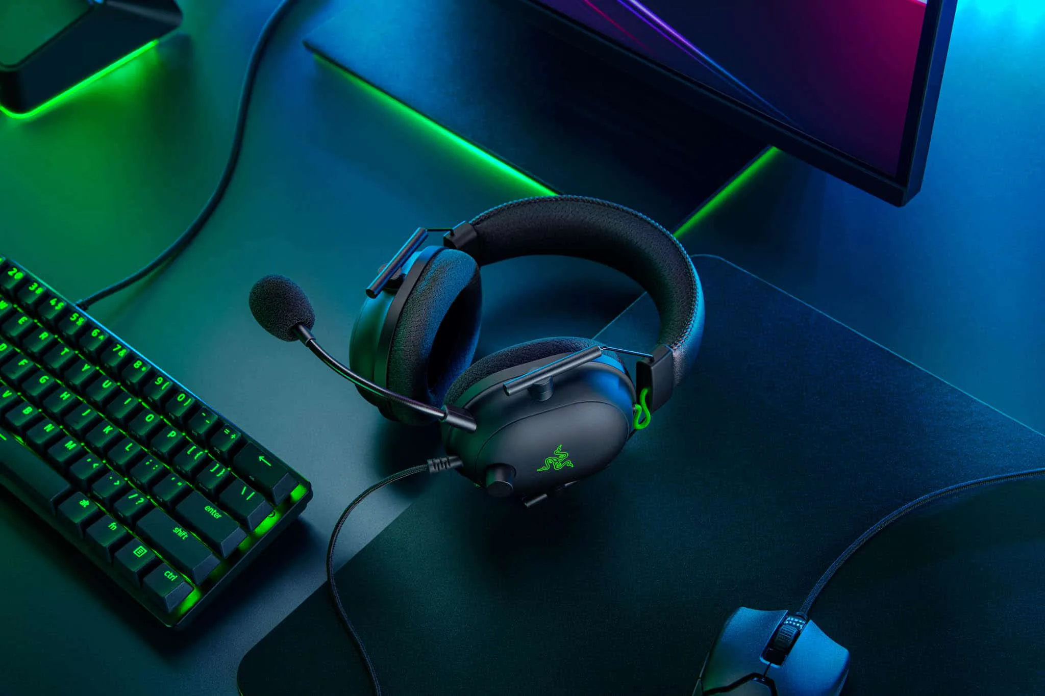 Ba công nghệ “bom tấn” xuất hiện trong tai nghe Razer Blackshark V2