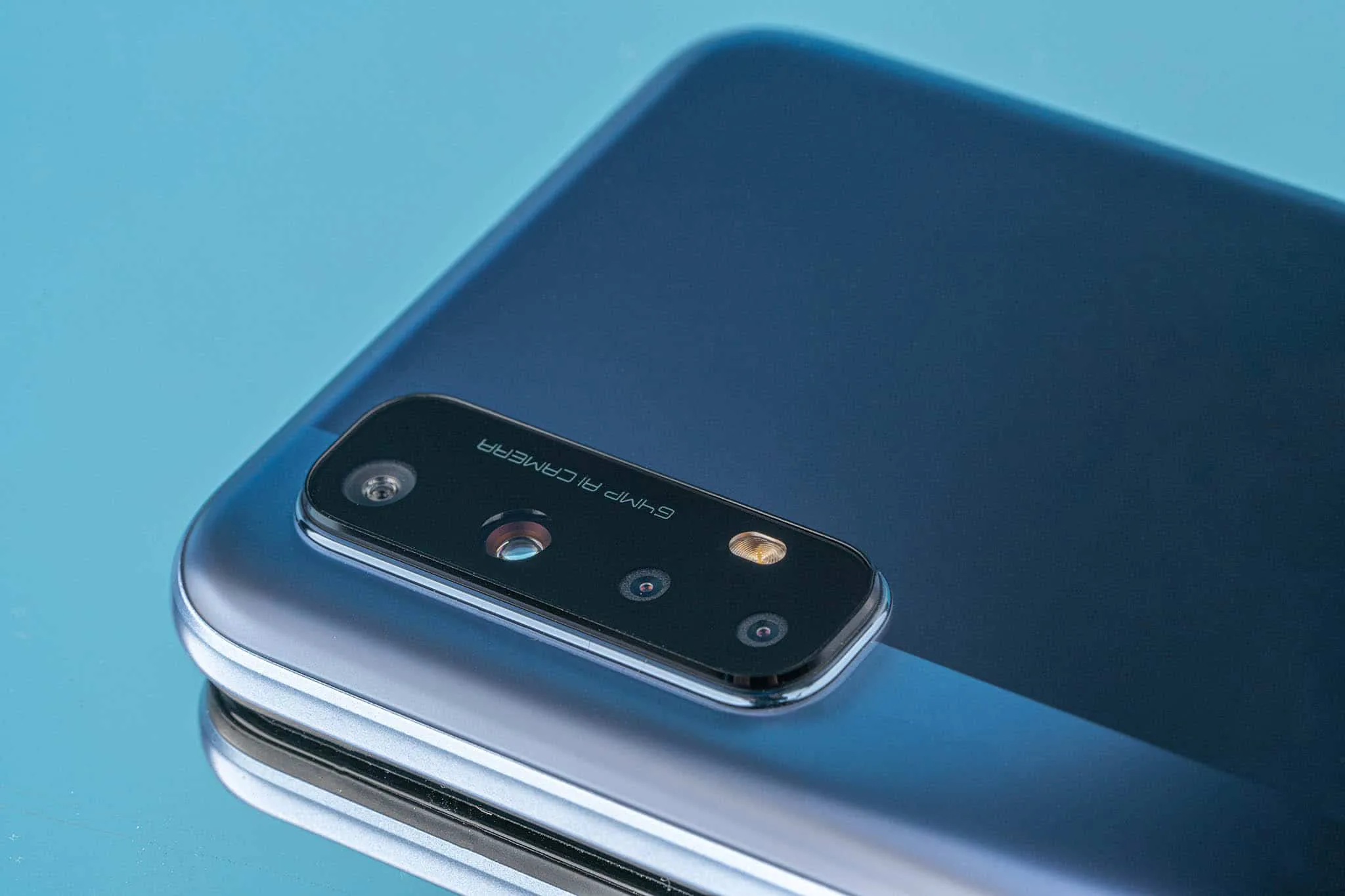 Mở hộp Realme 7: Nổi bật với màn hình 90Hz, pin khủng 5000mAh và camera 64MP