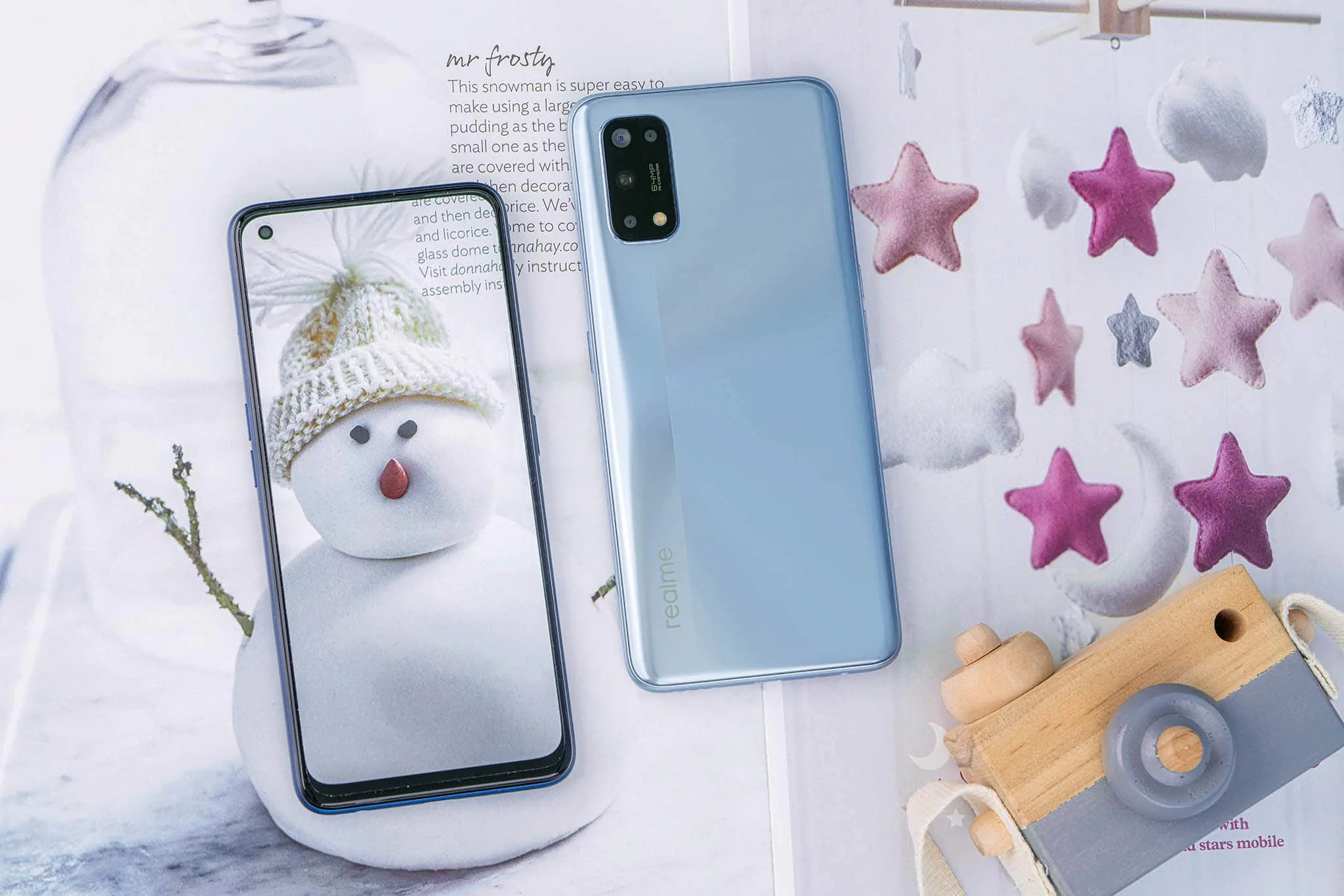Mở hộp Realme 7 Pro: 4 camera, sạc siêu nhanh SuperDart Charge 65W ấn tượng