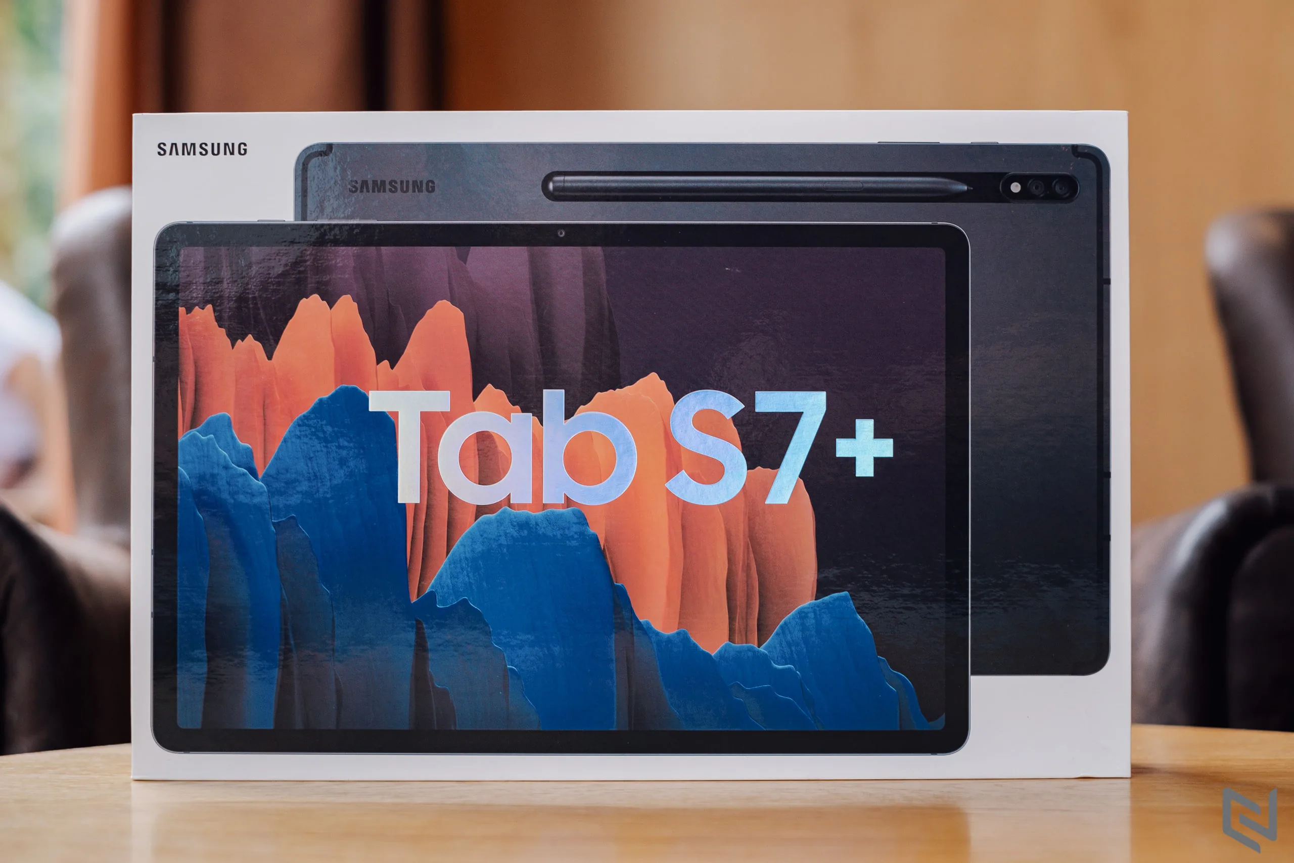 Mở hộp Galaxy Tab S7+: Snapdragon 865+ mạnh mẽ, cải tiến S Pen cho máy tính bảng và màn hình 120Hz