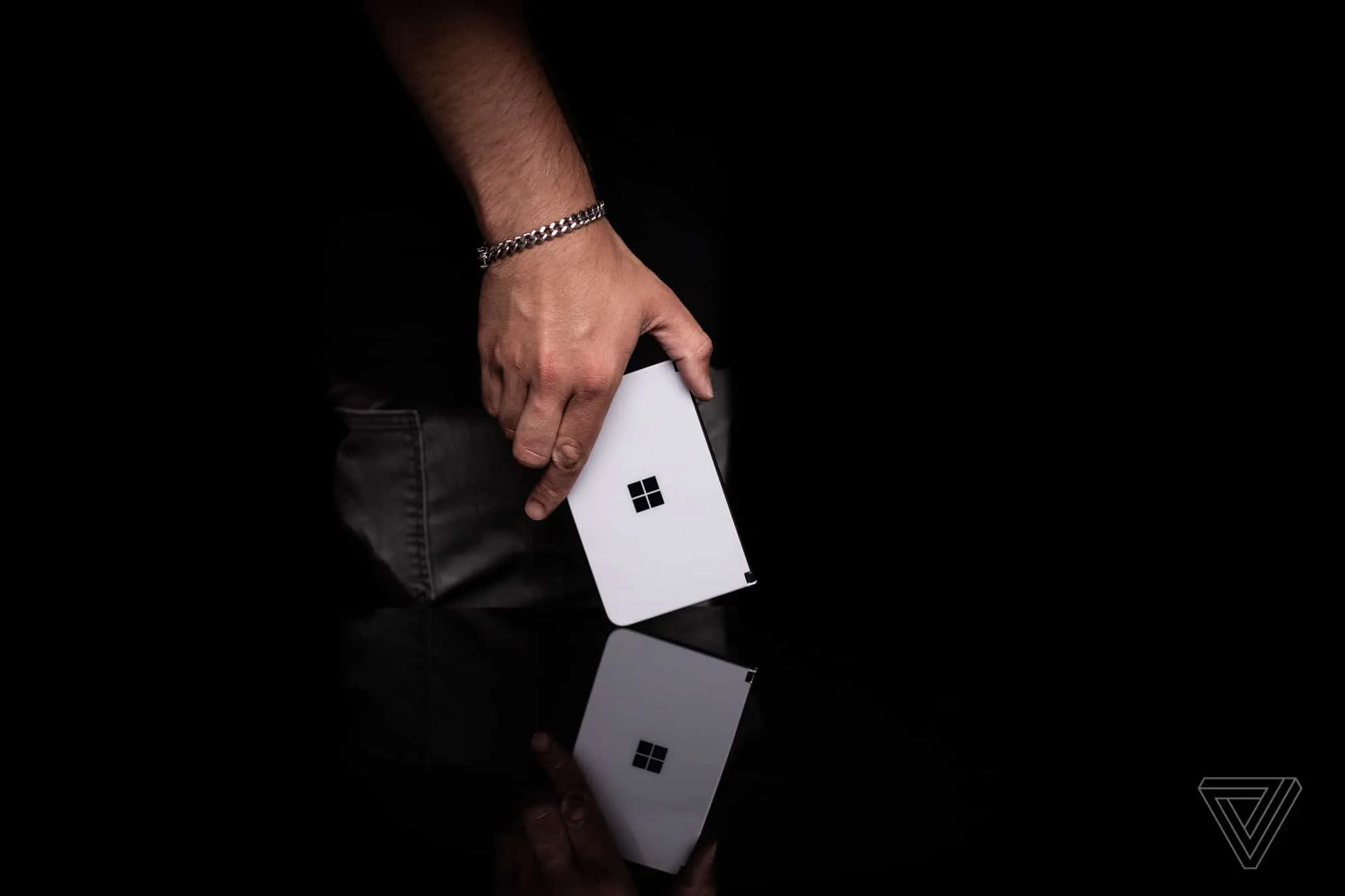 Đánh giá Microsoft Surface Duo: Ý tưởng tốt, sản phẩm tốt nhưng chưa hoàn hảo