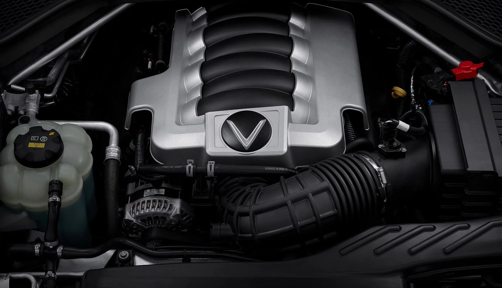 VinFast President chính thức ra mắt: Tốc độ tối đa gần 300km/h, giá ưu đãi 3.8 tỷ đồng