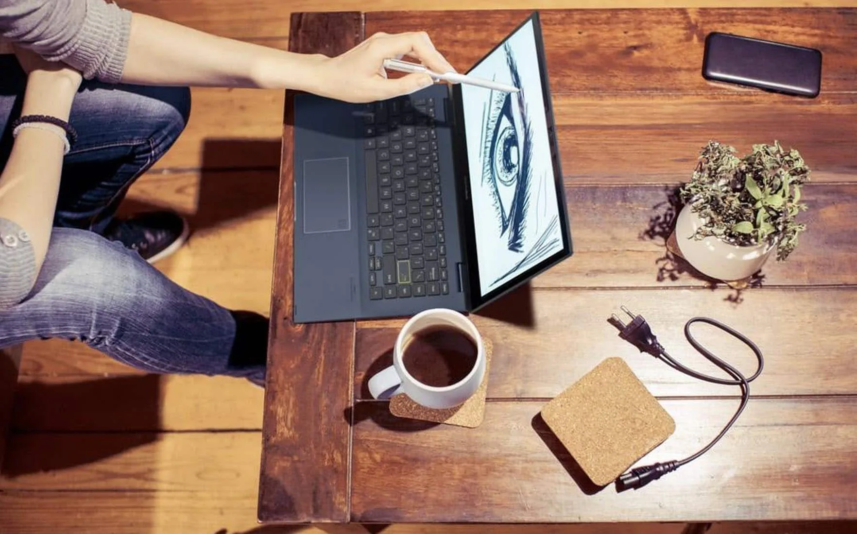 ASUS VivoBook Flip 14 TM420 – “Tân binh” dòng laptop xoay gập trang bị vi xử lí AMD 7nm đầu tiên trên thế giới