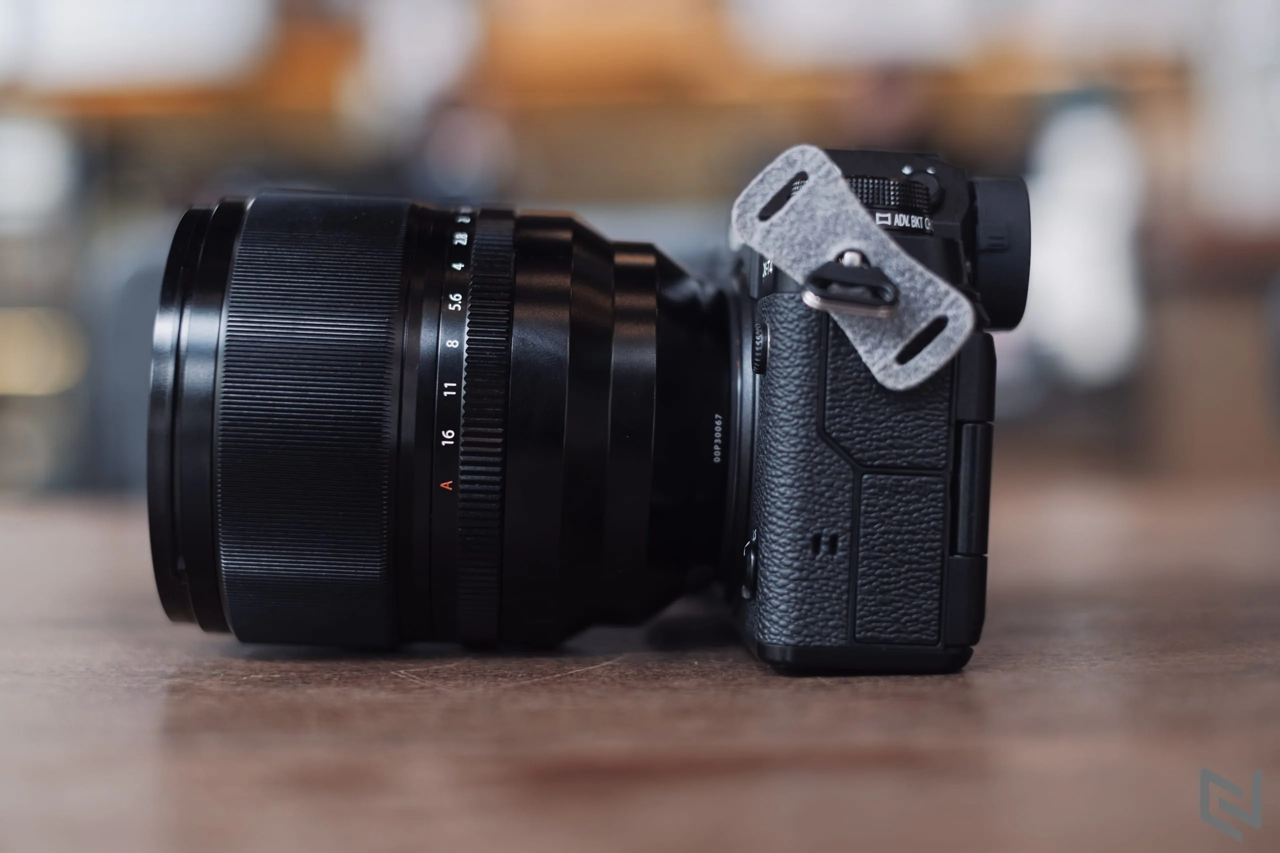 Trên tay ống kính Fujifilm XF 50mm F1.0 R WR, siêu vội!