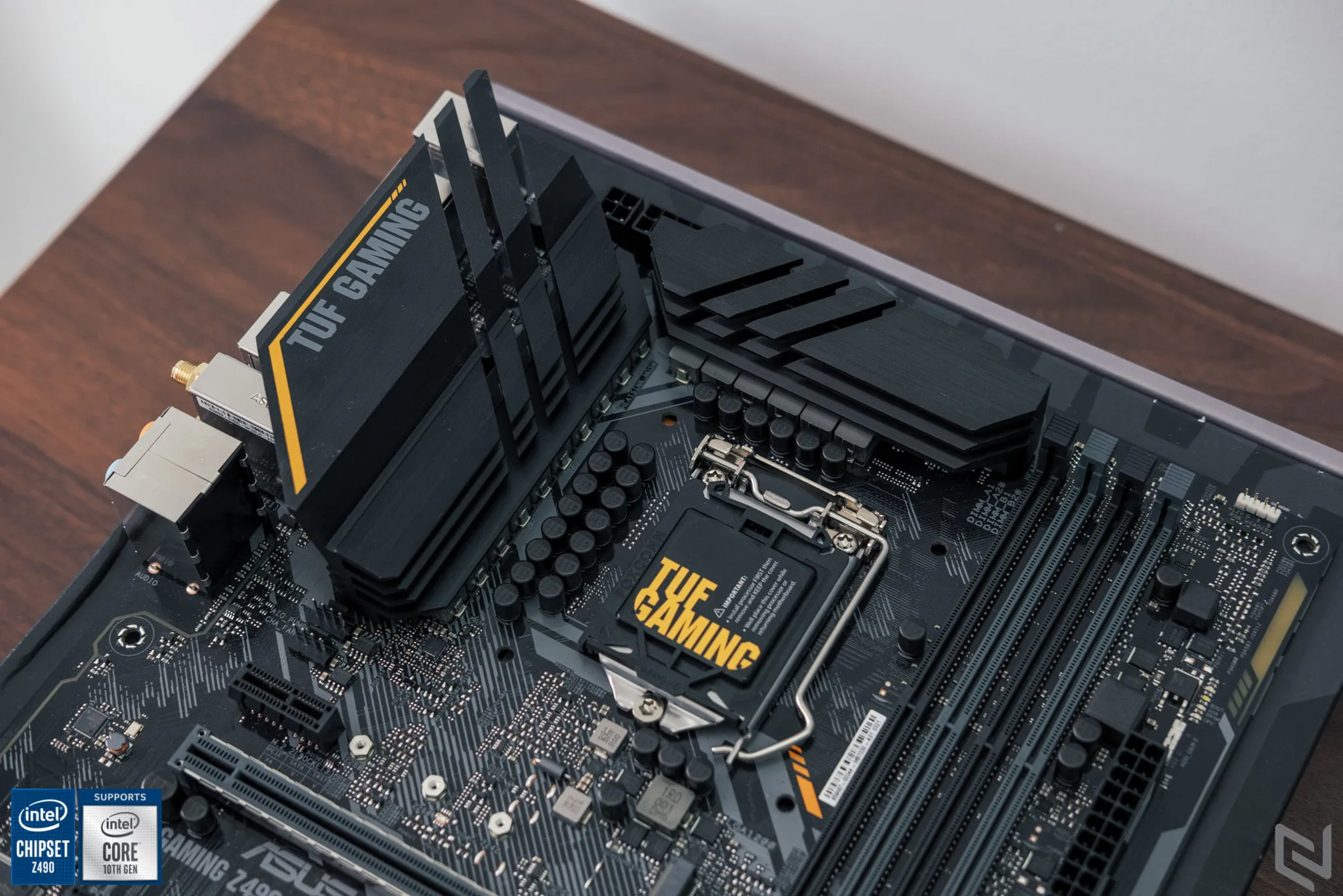 ASUS TUF Gaming Z490-Plus(WI-FI) - Bo mạch chủ hỗ trợ Intel gen 10 và nhiều công nghệ và cũng vừa túi tiền