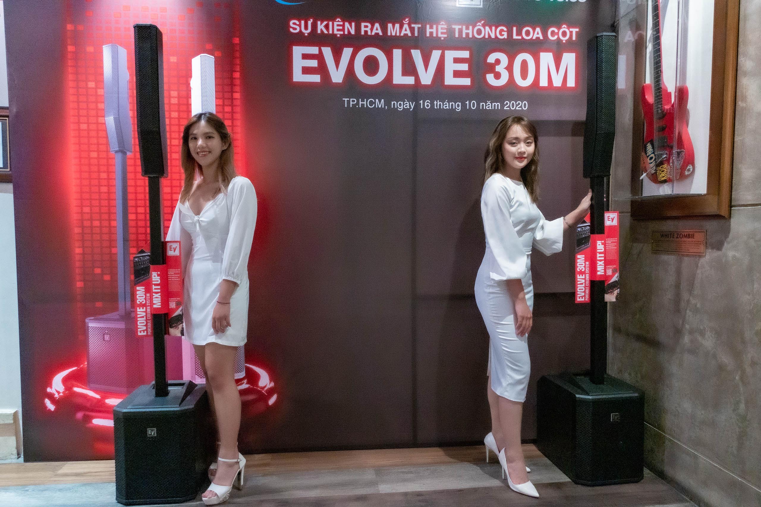 Electro-Voice chính thức ra mắt hệ thống loa cột EVOLVE 30M tại Việt Nam