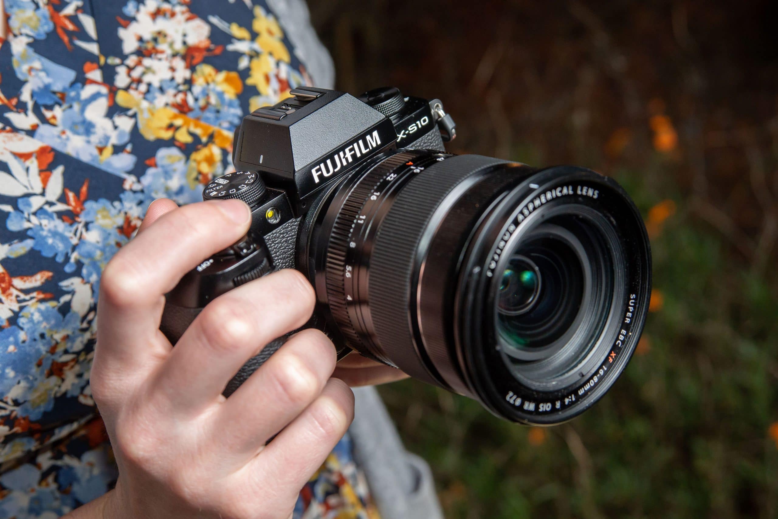 Fujifilm thêm các ống kính 18mm F1.4 và 70-300mm vào lộ trình ngàm X