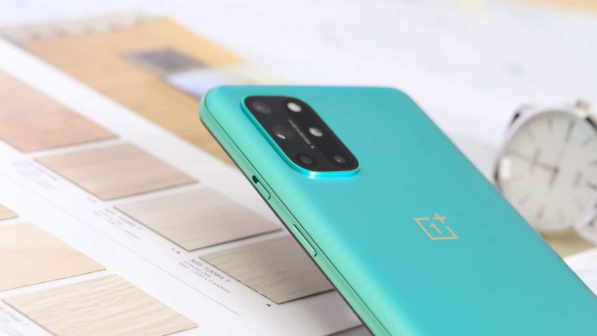 Tại sao nên mua OnePlus 8T 5G chính hãng thay vì hàng xách tay
