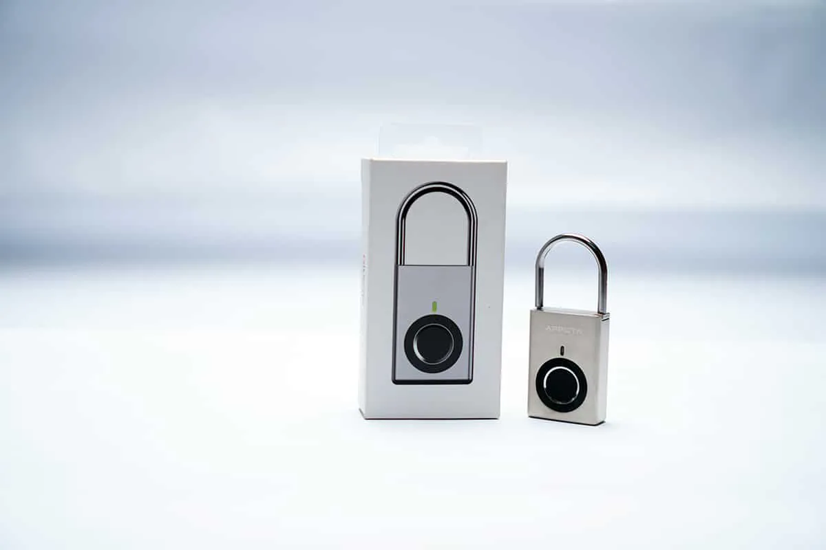 Appotahome ra mắt khoá vân tay AM2 – Bảo vệ đồ đạc tối đa khi đi công tác và du lịch