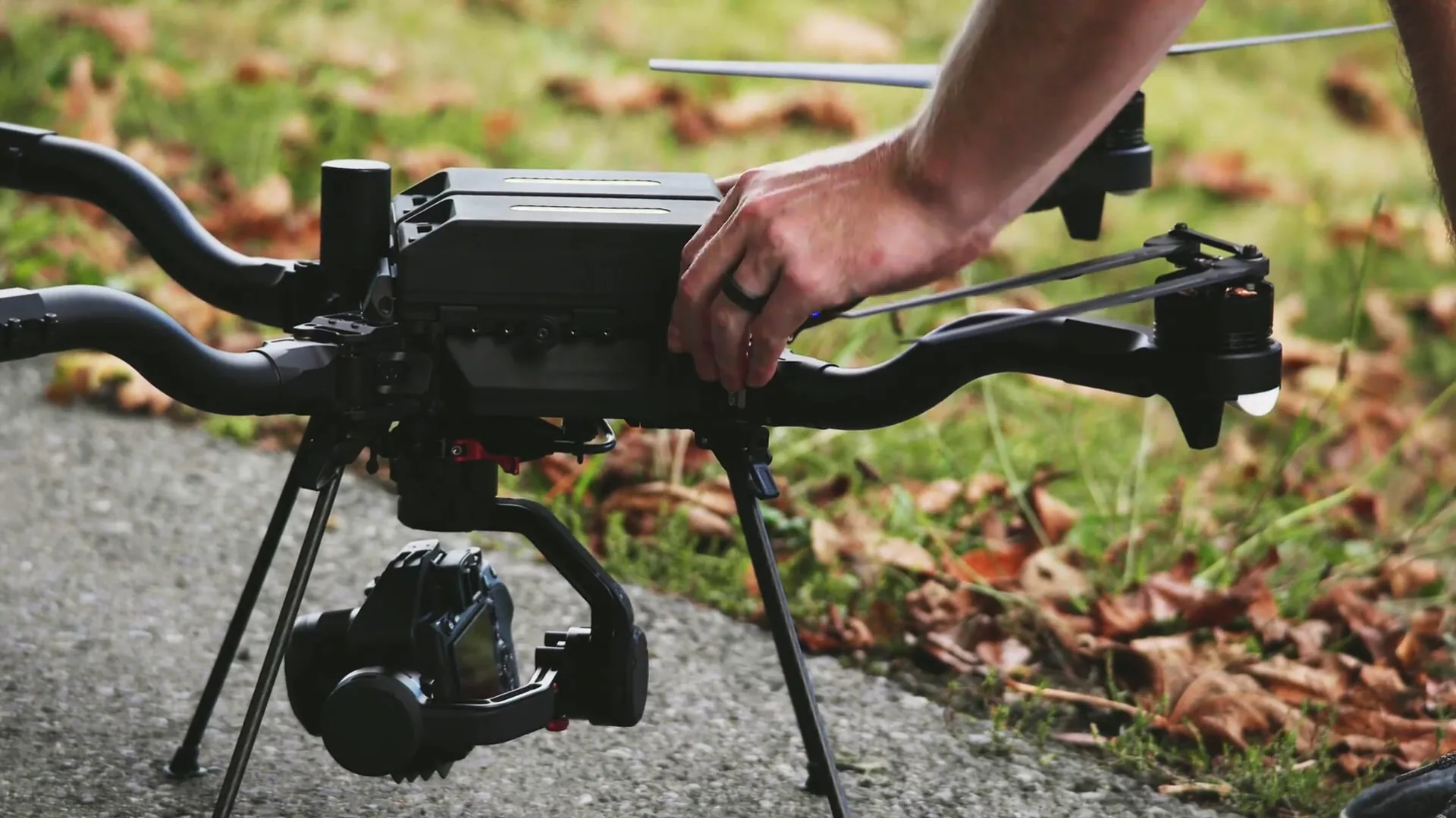 Freely Systems giới thiệu drone Astro 4 cánh quạt có khả năng tải lên đến gần 1kg