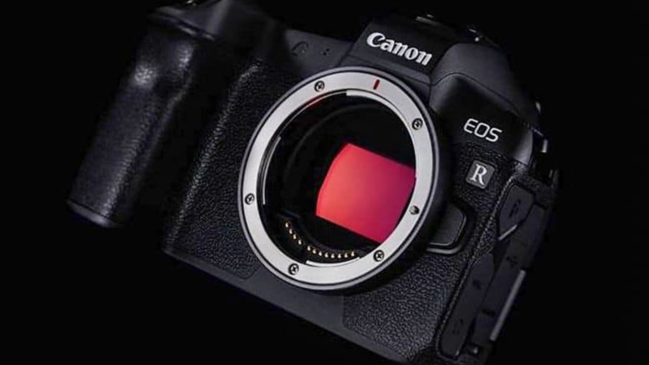 Canon sẽ ra mắt máy ảnh EOS R dùng cảm biến APS-C vào năm 2021