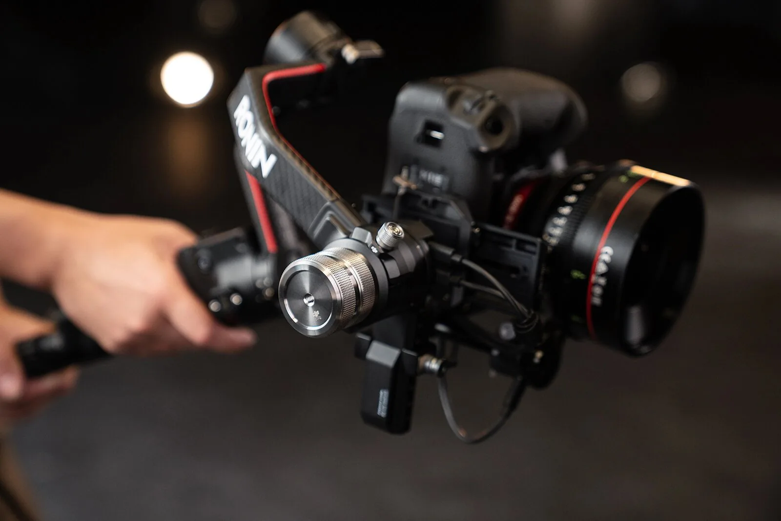 DJI đổi tên dòng gimbal Ronin thành dòng R với sự ra mắt RS 2 và RSC 2