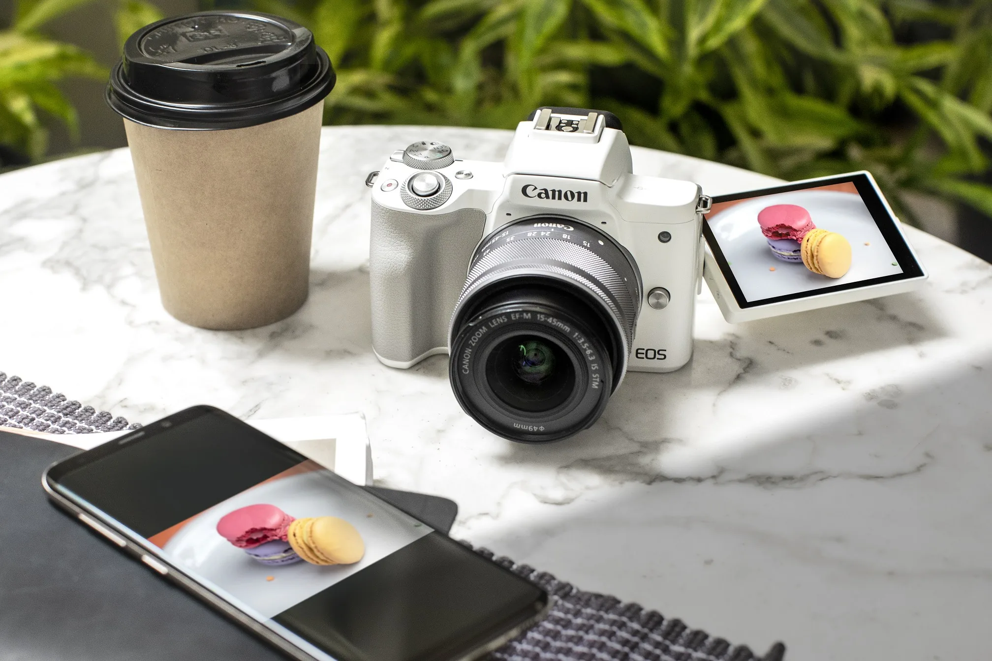 Canon EOS M50 Mark II chính thức ra mắt tại Việt Nam, giá 16,000,000 VND