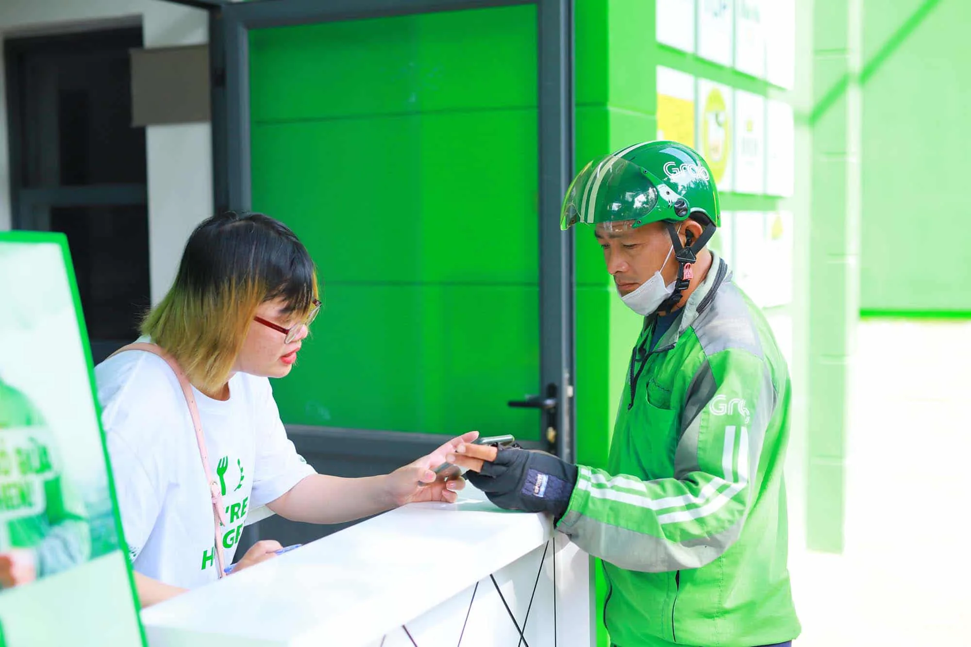 Grab mở rộng mạng lưới GrabKitchen, tiếp tục nâng cao tiêu chuẩn ATTP cho ngành dịch vụ giao nhận thức ăn trực tuyến