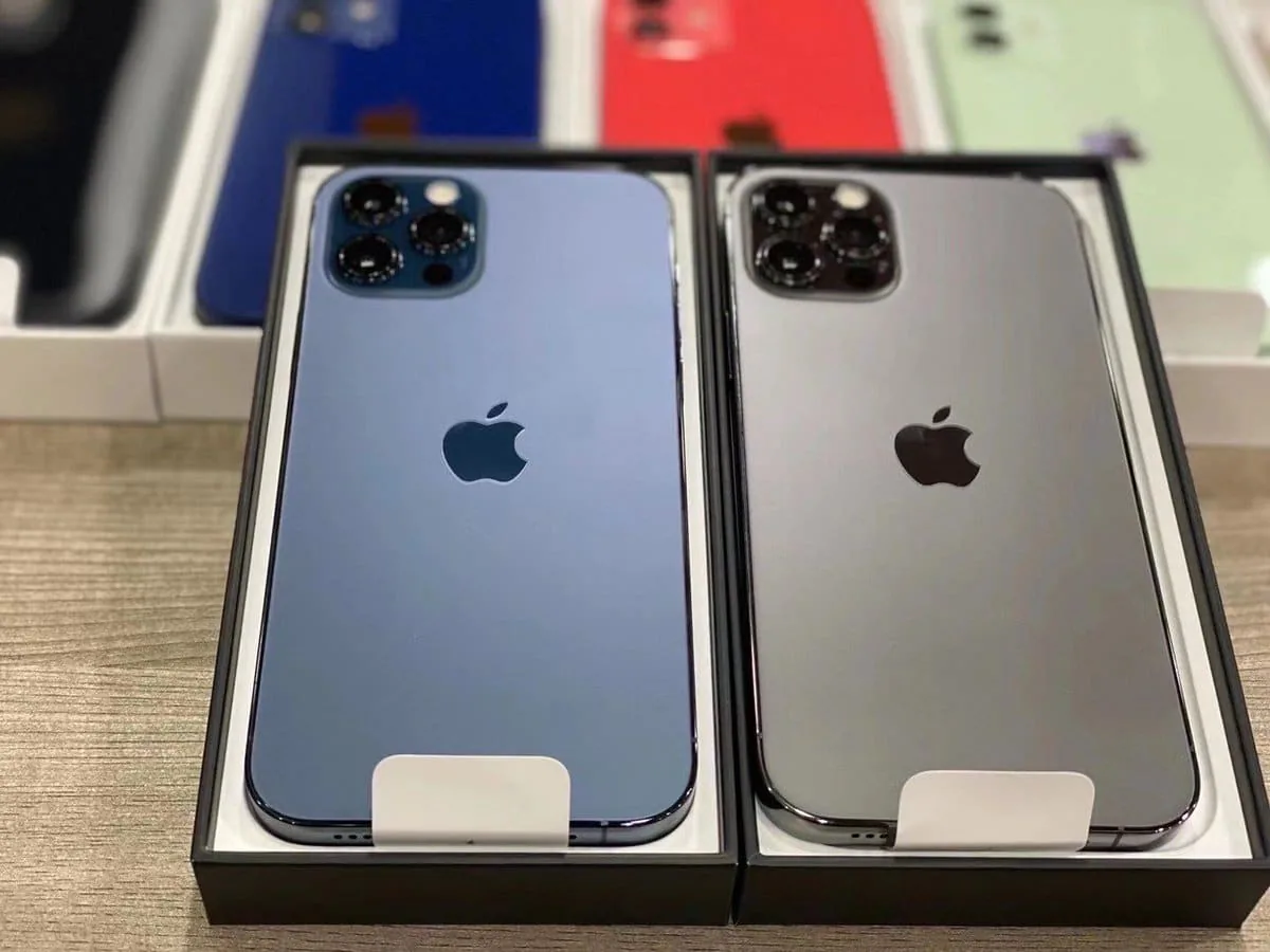 ảnh trên tay iPhone 12