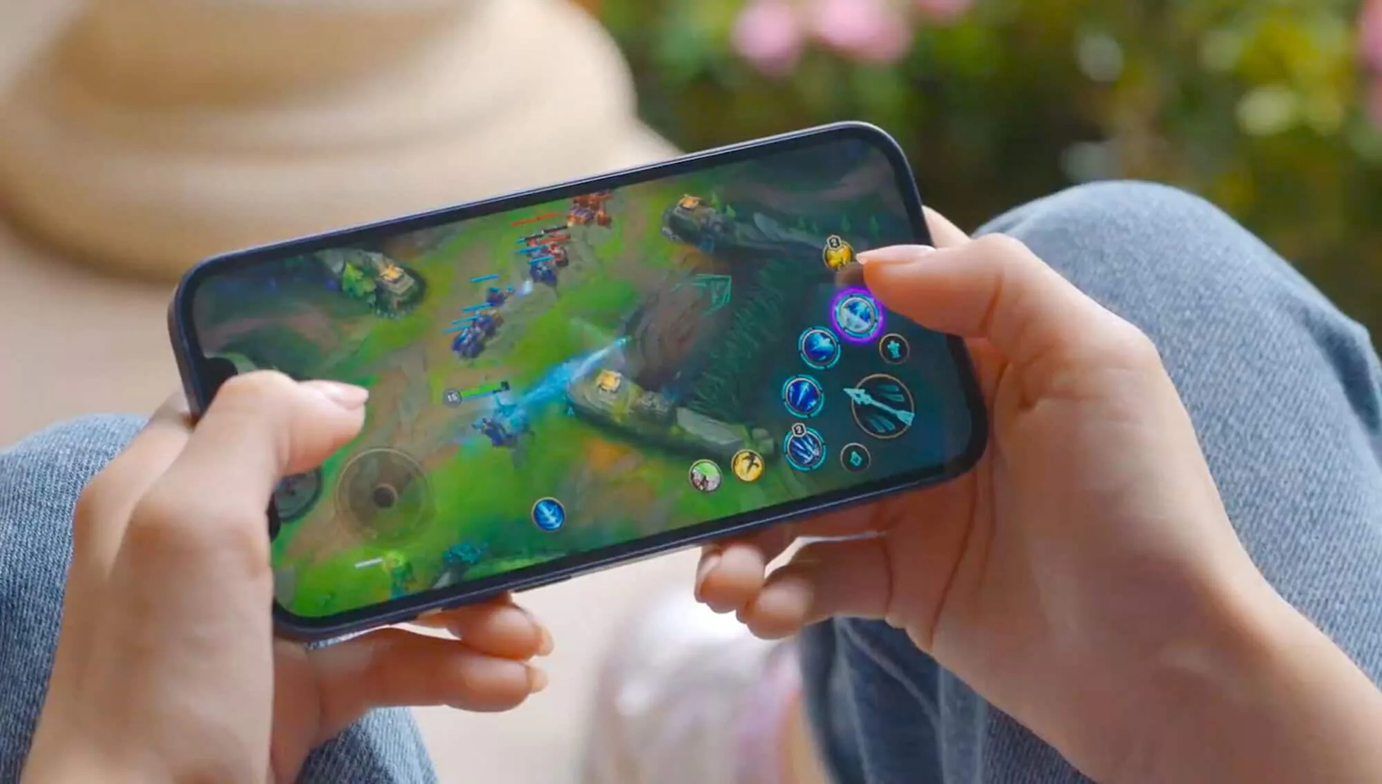 So sánh OnePlus 8T 5G, Galaxy Note20 và iPhone 12: Ai là "trùm" trong phân khúc flagship giá hời