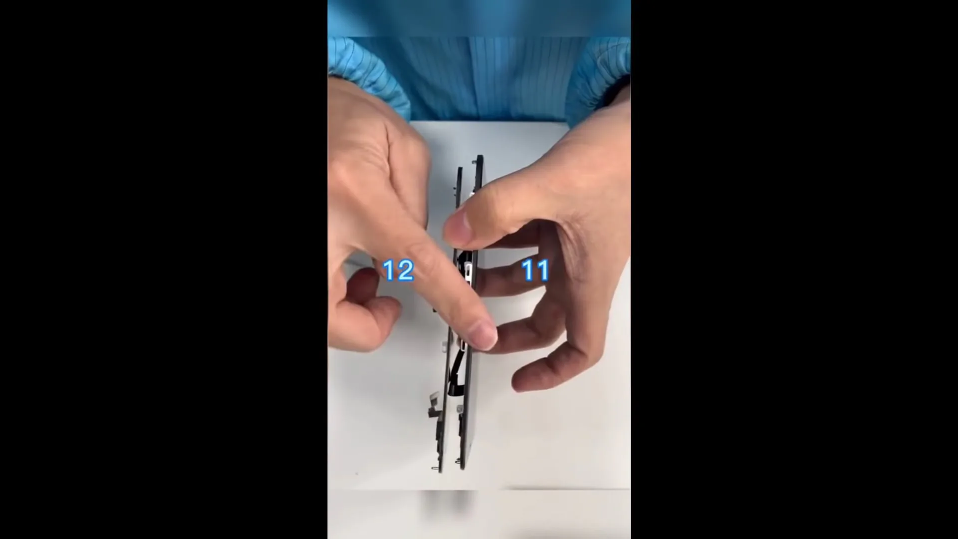 Video tháo tung iPhone 12 đầu tiên xuất hiện cho thấy cách Apple làm thiết bị mỏng hơn và nhẹ hơn